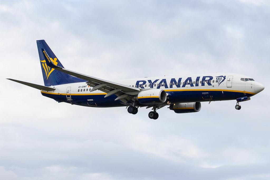 Hamburg Airport: Ryanair (FR / RYR) |  Boeing 737-8AS B738 | EI-DWF | MSN 33619