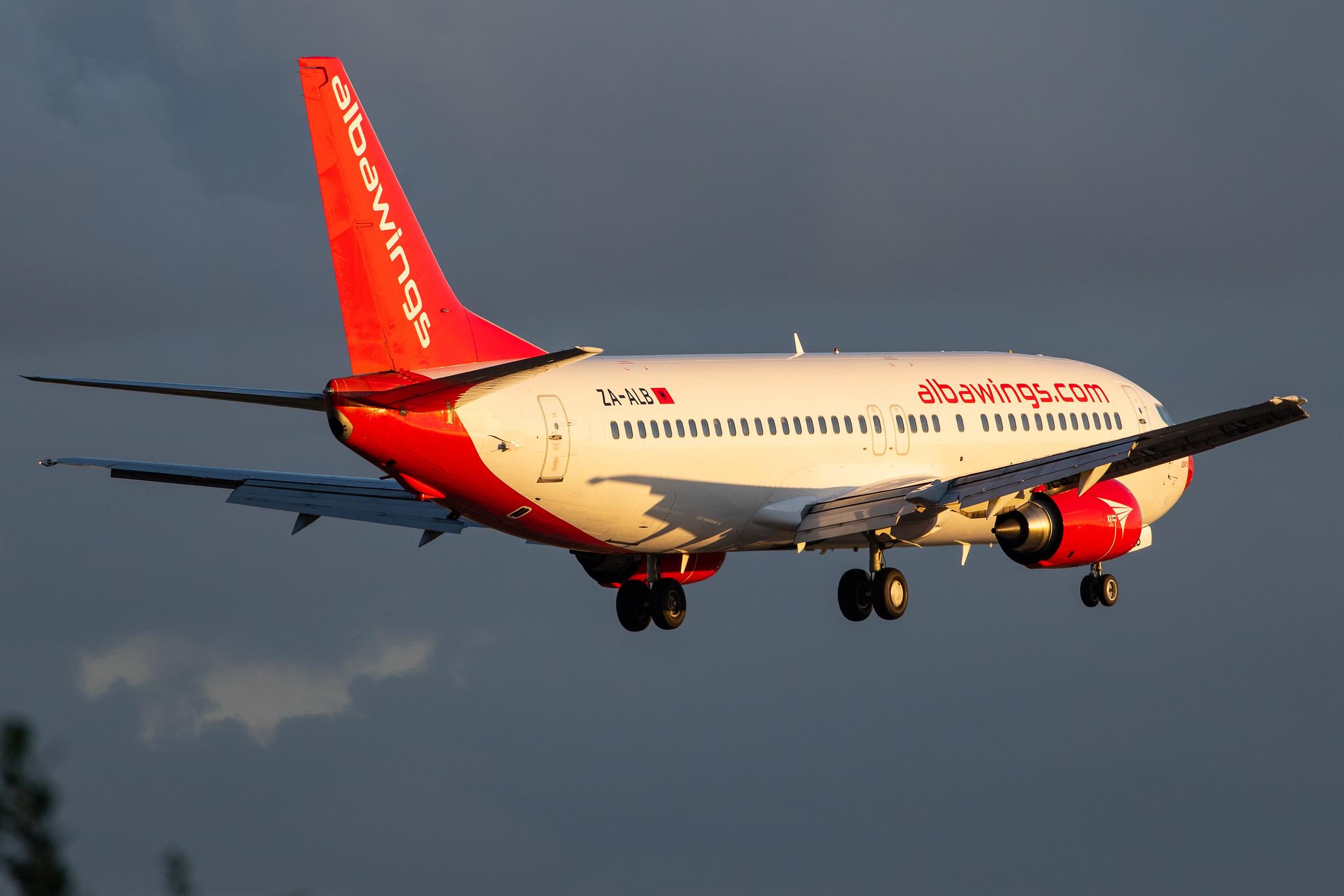 Hamburg Airport: Albawings (2B / AWT) |  Boeing 737-46J B734 | ZA-ALB | MSN 27171