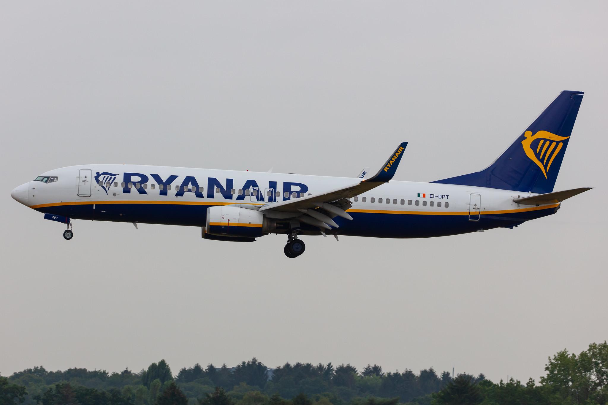 Hamburg Airport: Ryanair (FR / RYR) |  Boeing 737-8AS B738 | EI-DPT | MSN 35550
