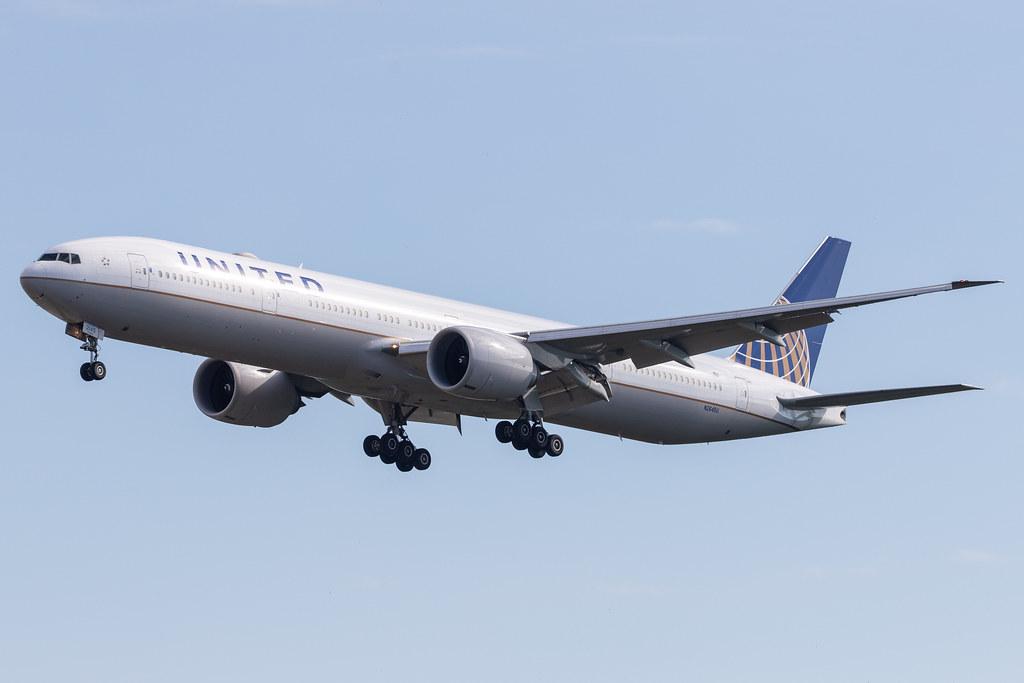 Frankfurt Airport: United Airlines (UA / UAL) |  Boeing 777-322(ER) B77W | N2645U | MSN 64989