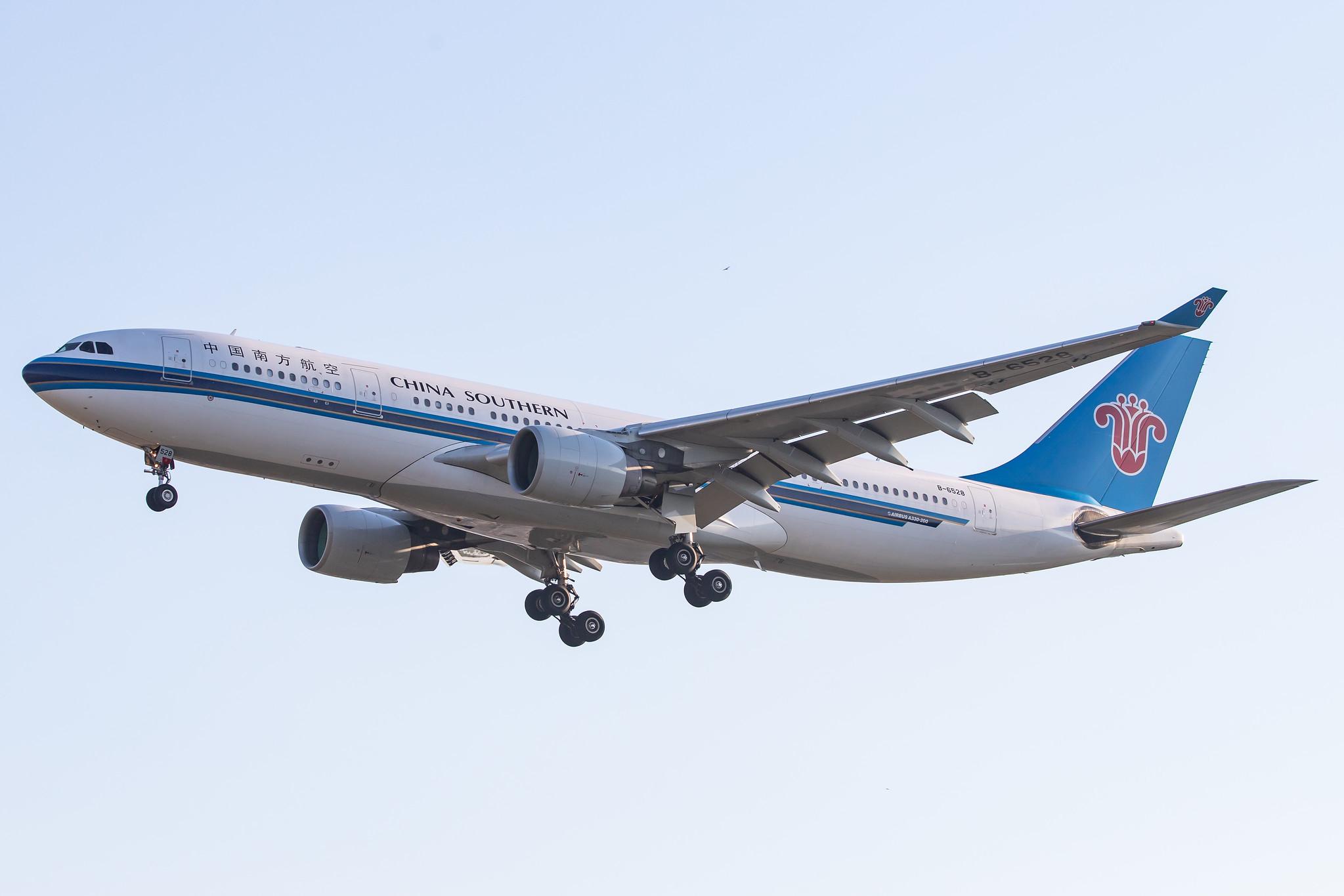 Frankfurt Airport: China Southern Airlines (CZ / CSN) |  Airbus A330-223 A332 | B-6528 | MSN 1202