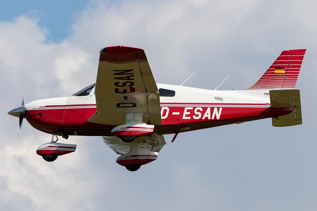 Hamburg Airport: Private owner |  Piper PA-28-181 Archer III P28A | D-ESAN | MSN 2843028