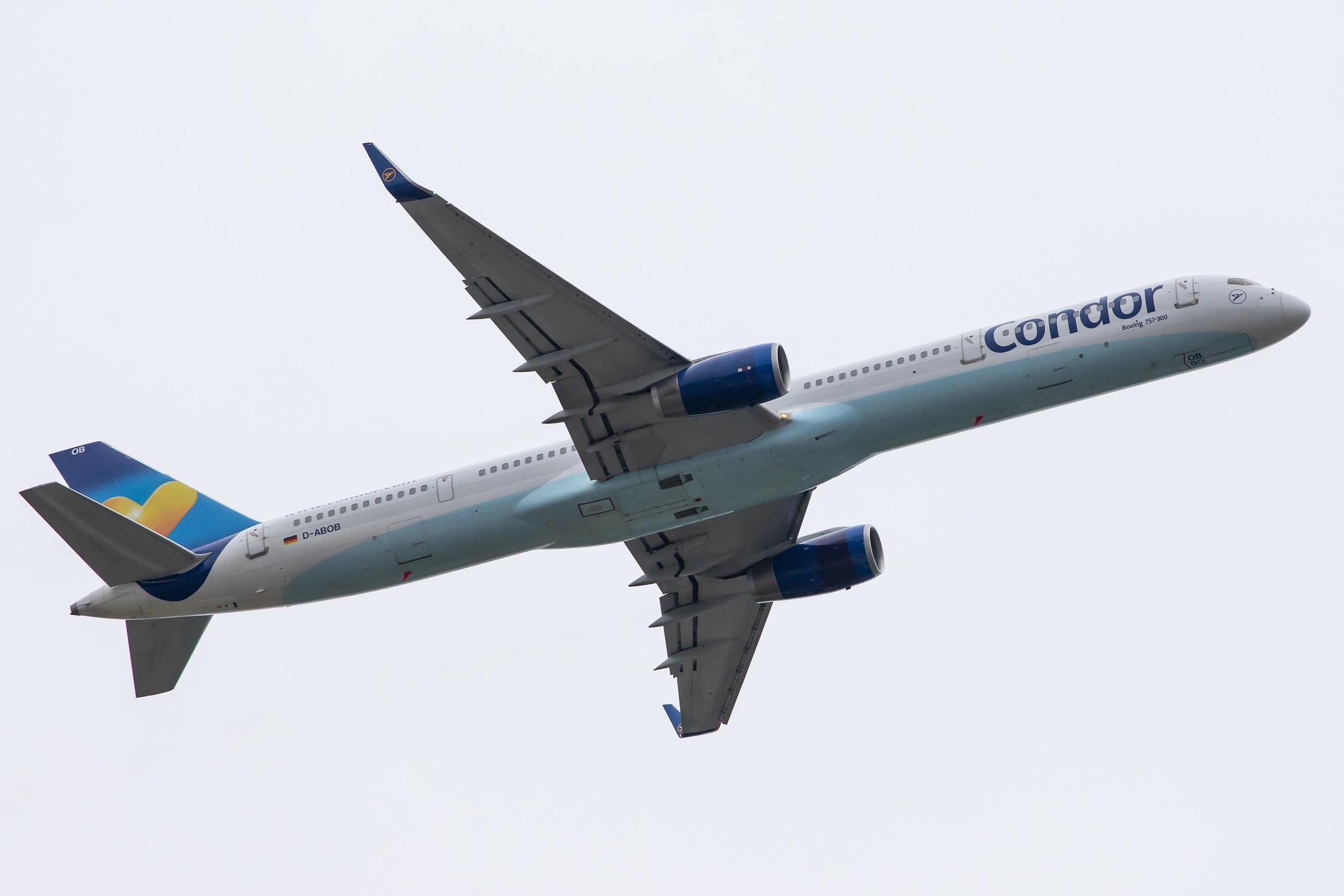 Frankfurt Airport: Condor (DE / CFG) |  Boeing 757-330 B753 | D-ABOB | MSN 29017
