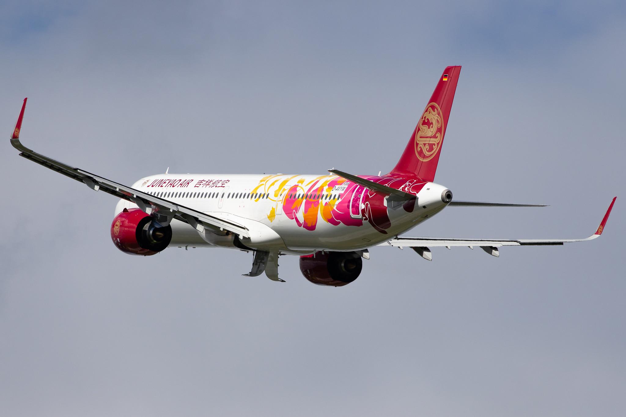 Hamburg Finkenwerder: Juneyao Airlines (HO / DKH) |  Airbus A321-271NX A21N | D-AVYW | MSN 9368  (B-30EQ)