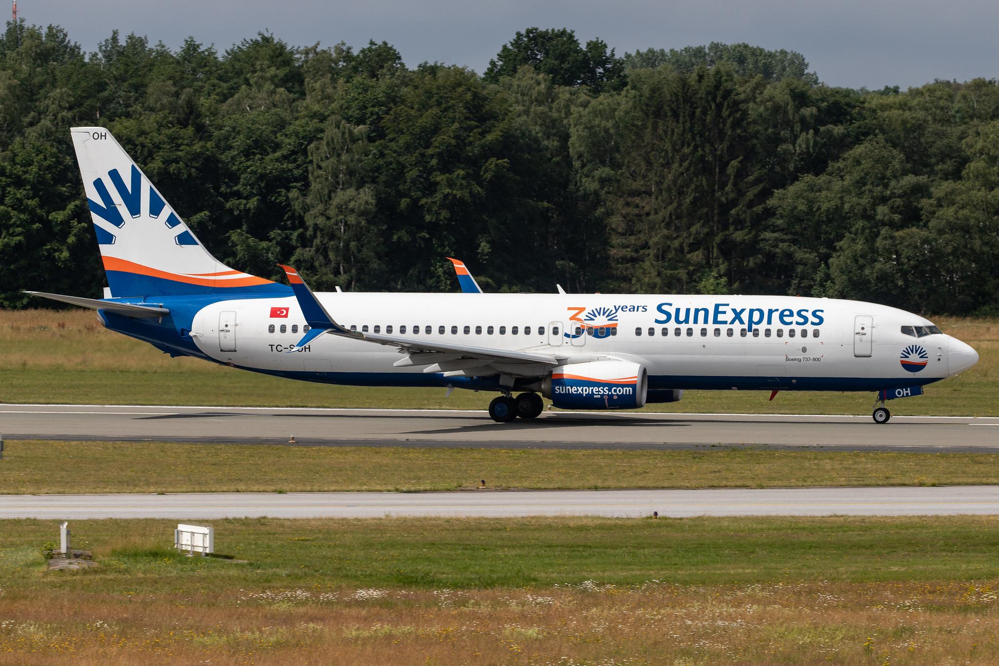 Hamburg Airport: SunExpress (XQ / SXS) |  Boeing 737-8HC B738 | TC-SOH | MSN 61193