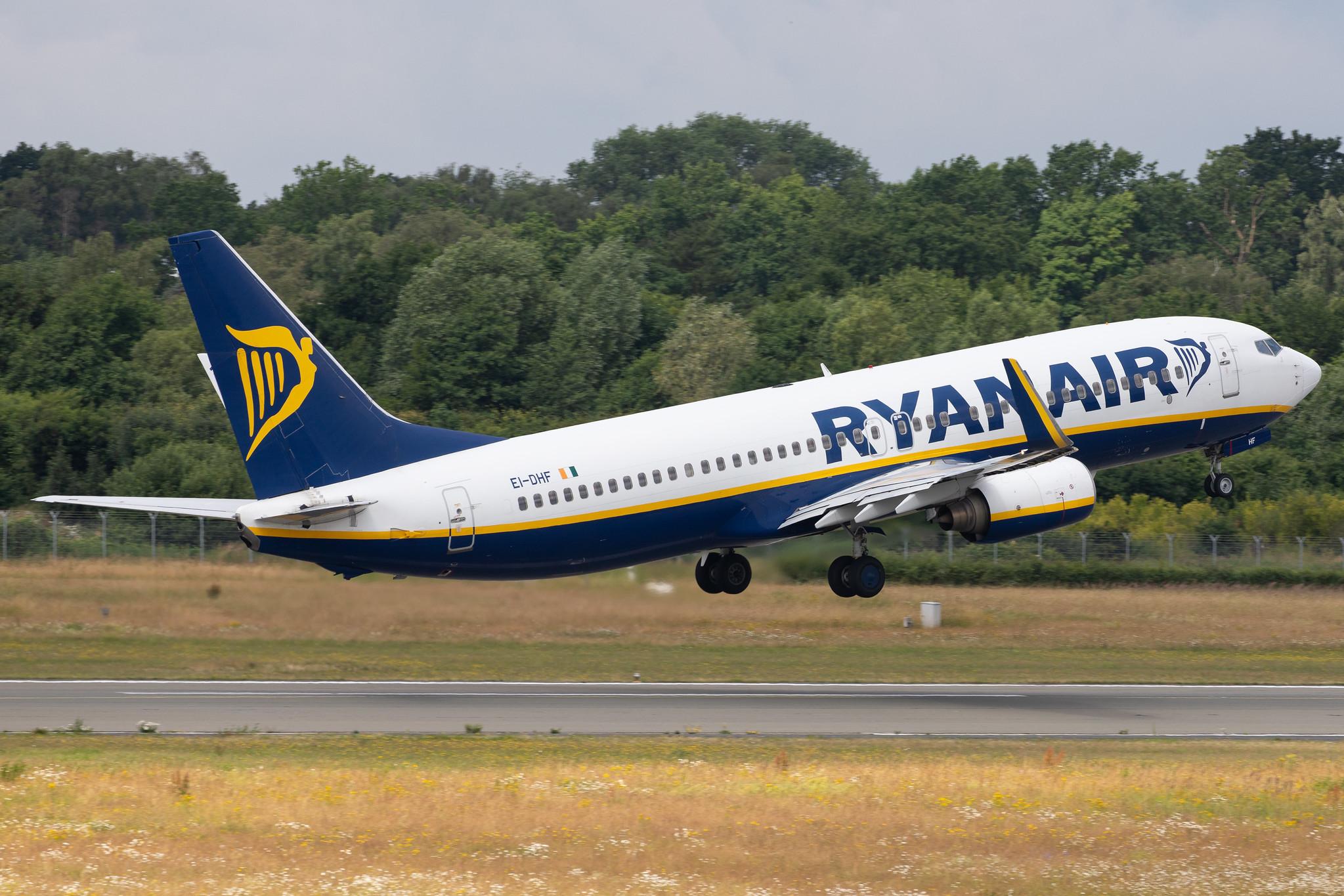 Hamburg Airport: Ryanair (FR / RYR) |  Boeing 737-8AS B738 | EI-DHF | MSN 33575