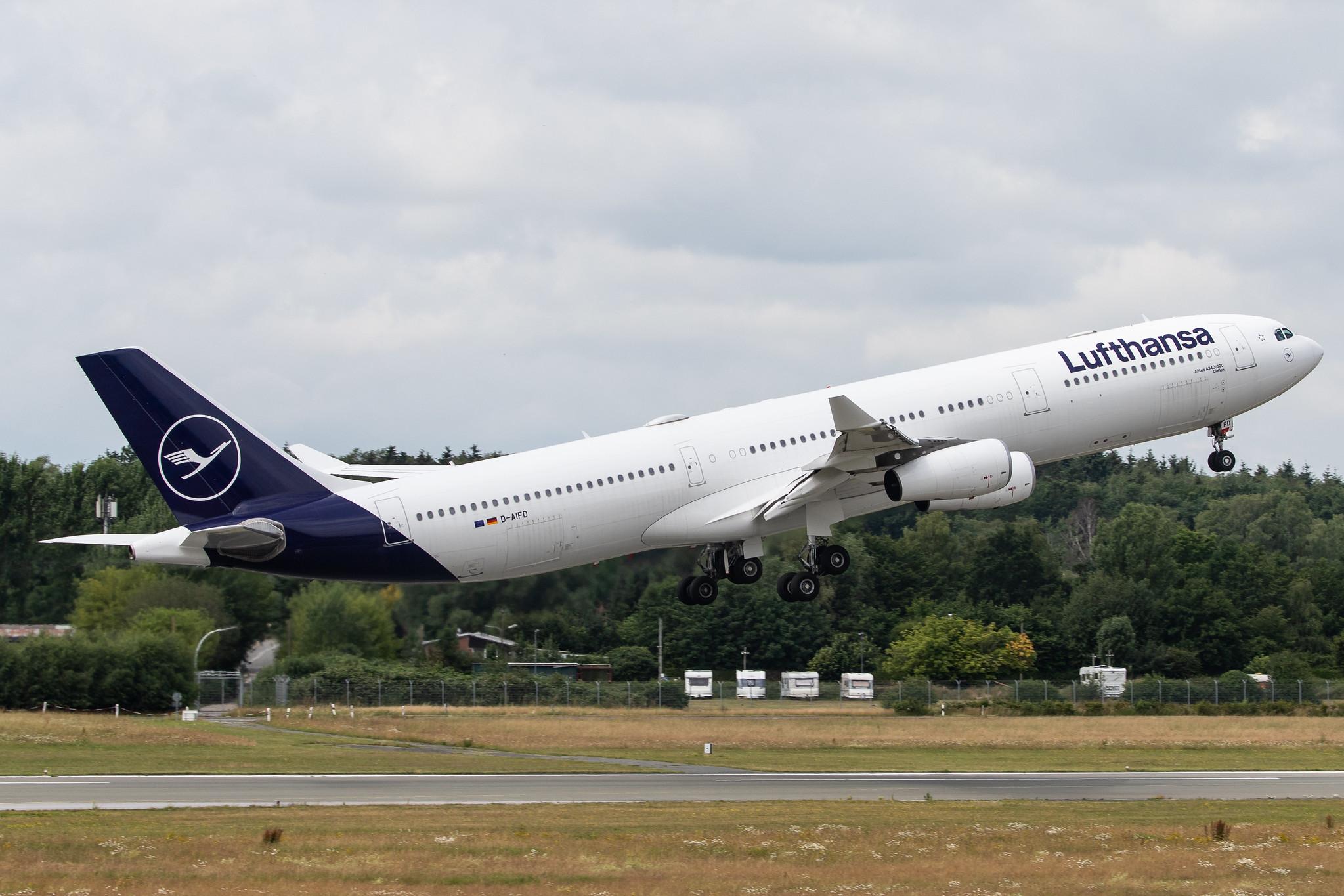 Hamburg Airport: Lufthansa (LH / DLH) |  Airbus A340-313 A343 | D-AIFD | MSN 0390