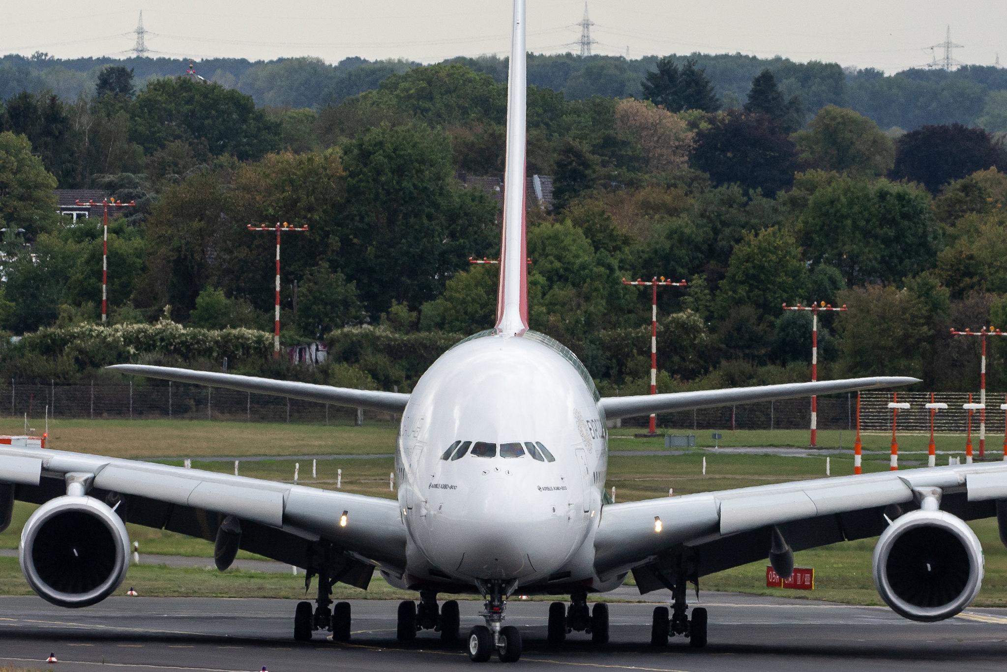 Düsseldorf Airport: Emirates (EK / UAE) |  Livery: Expo 2020 - Sustainability Livery |  Airbus A380-861 A388 | A6-EOW | MSN 207