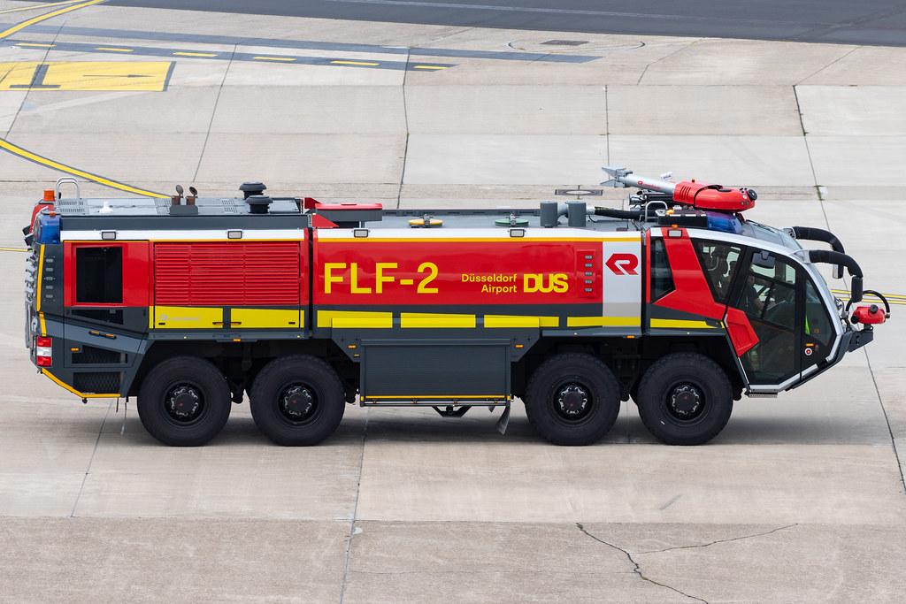 Düsseldorf Airport: Flughafenfeuerwehr FLF-2 |