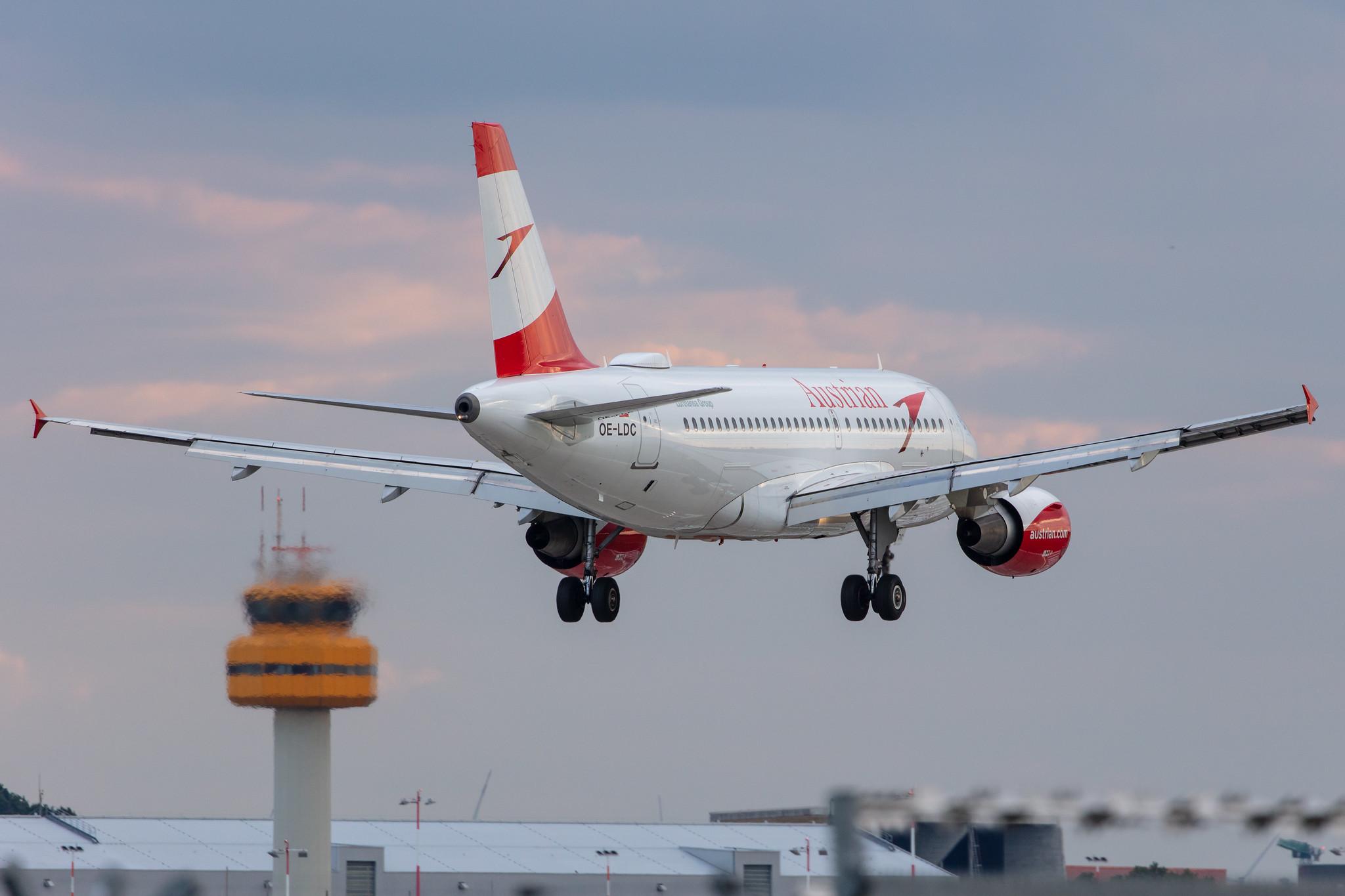 Hamburg Airport: Austrian Airlines (OS / AUA) |  Airbus A319-112 A319 | OE-LDC | MSN 2262