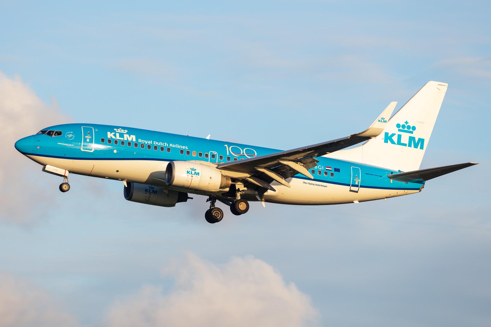 Amsterdam Airport Schiphol: KLM (KL / KLM) |  Boeing 737-7K2 B737 | PH-BGI | MSN 30364