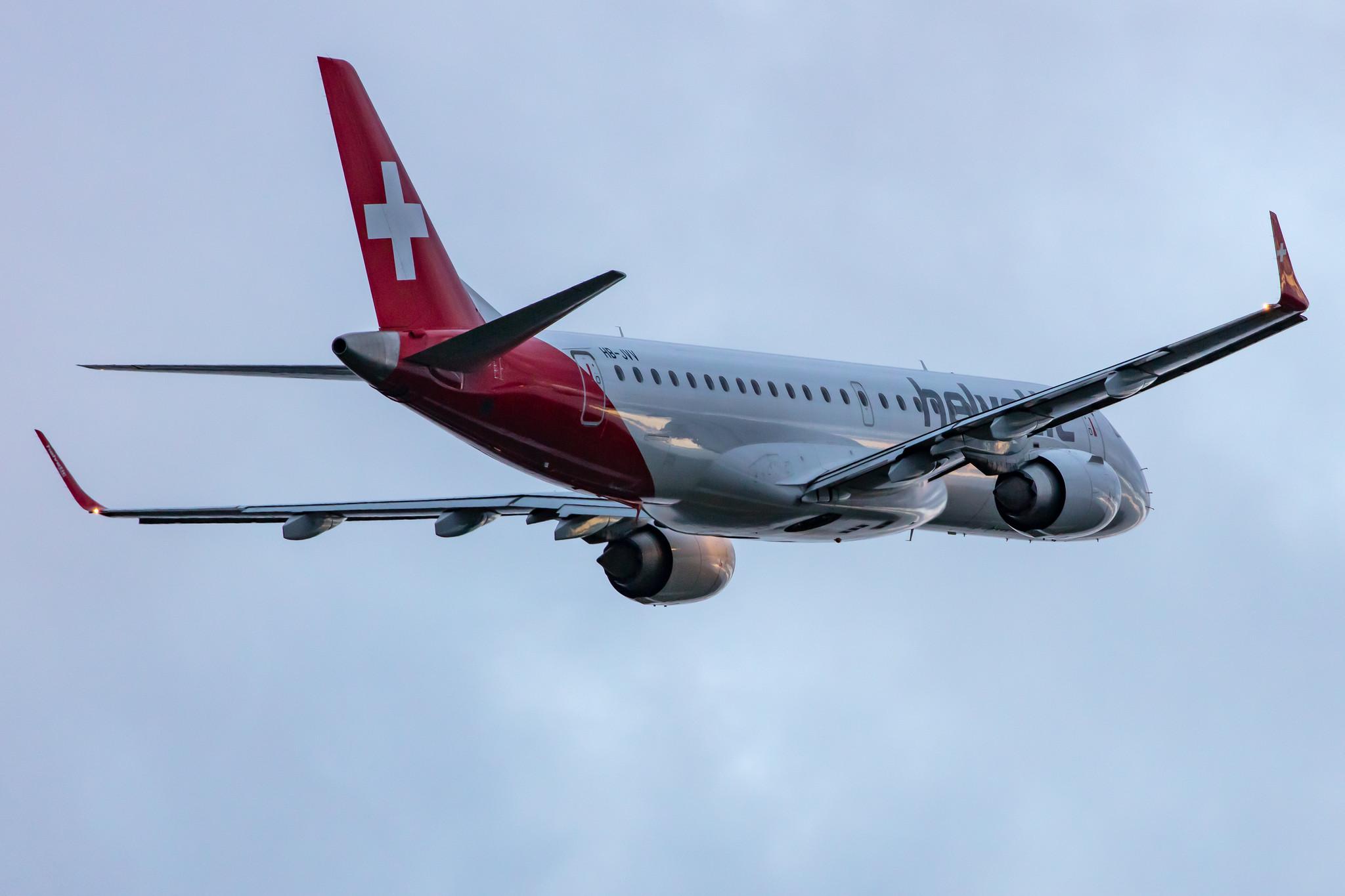 Hamburg Airport: Helvetic Airways (2L / OAW) |  Embraer E190LR E190 | HB-JVV | MSN 19000071