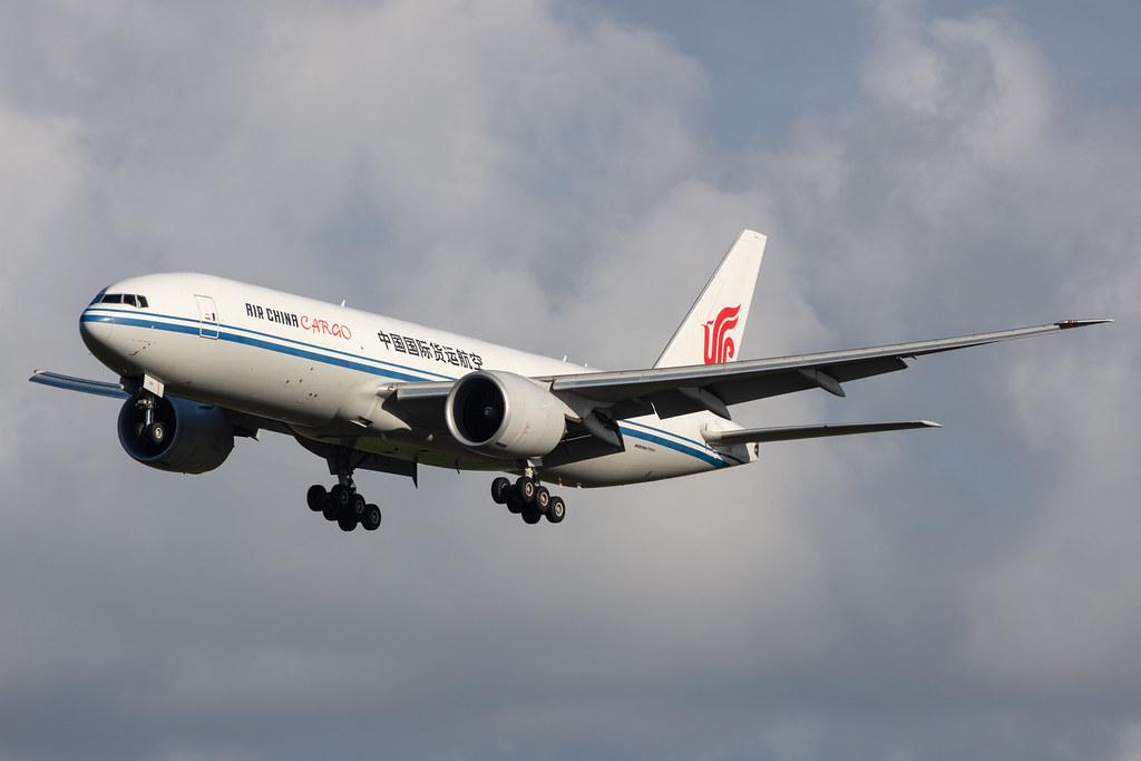 Amsterdam Airport Schiphol: Air China Cargo (/ CAO) |  Boeing 777-FFT B77L | B-2091 | MSN 44682