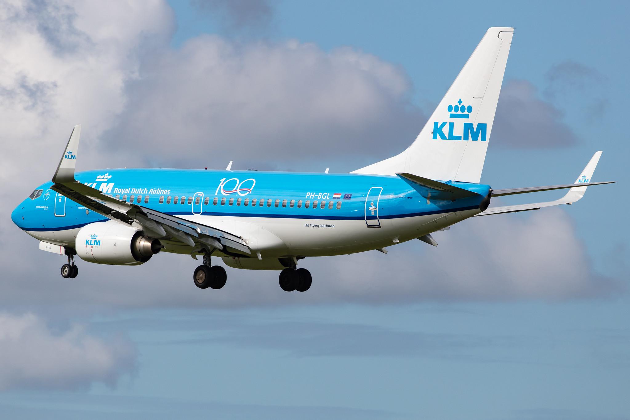 Amsterdam Airport Schiphol: KLM (KL / KLM) |  Boeing 737-7K2 B737 | PH-BGL | MSN 30369