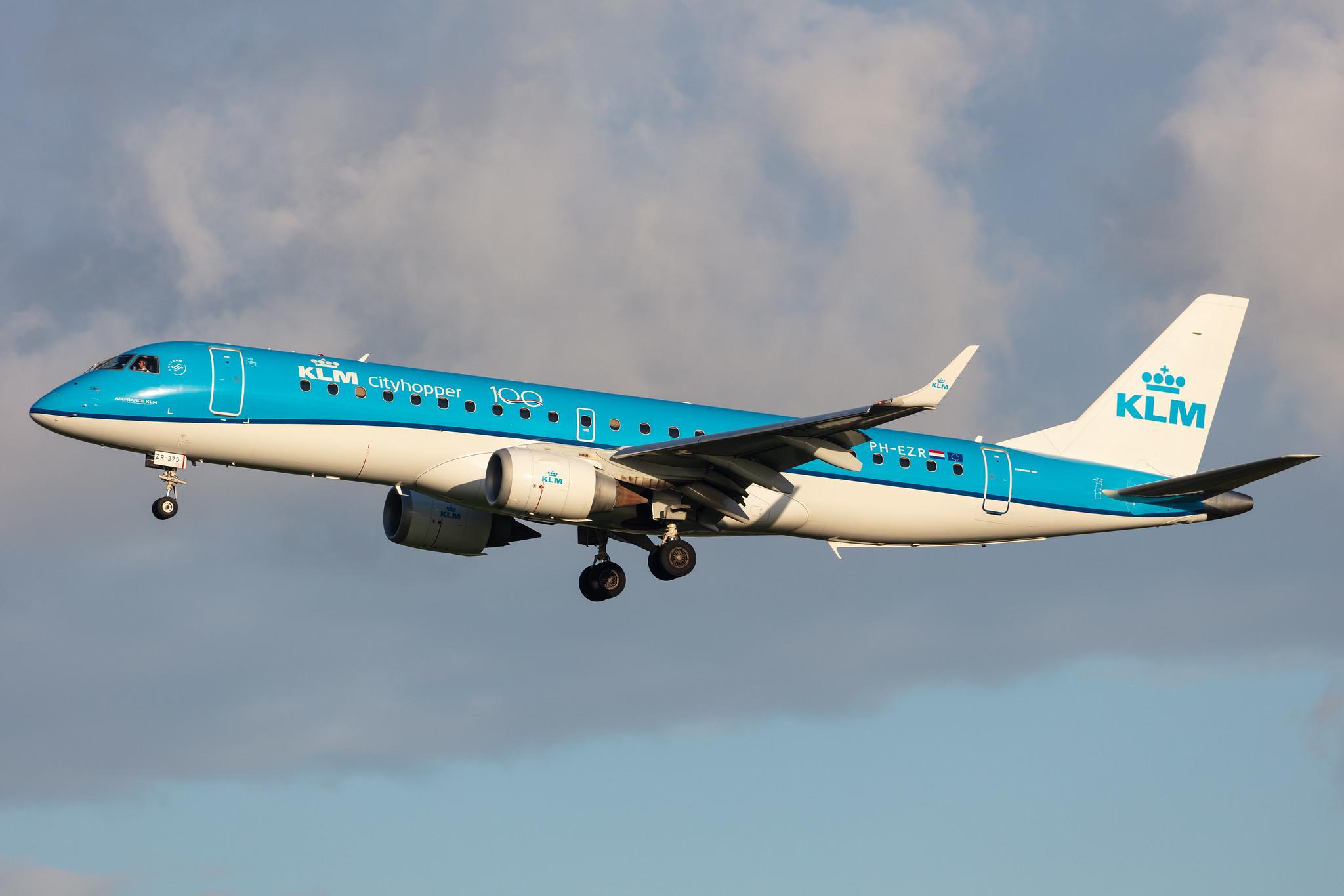 Amsterdam Airport Schiphol: KLM (KL / KLM) | Operator: KLM Cityhopper |  Embraer E190STD E190 | PH-EZR | MSN 19000375