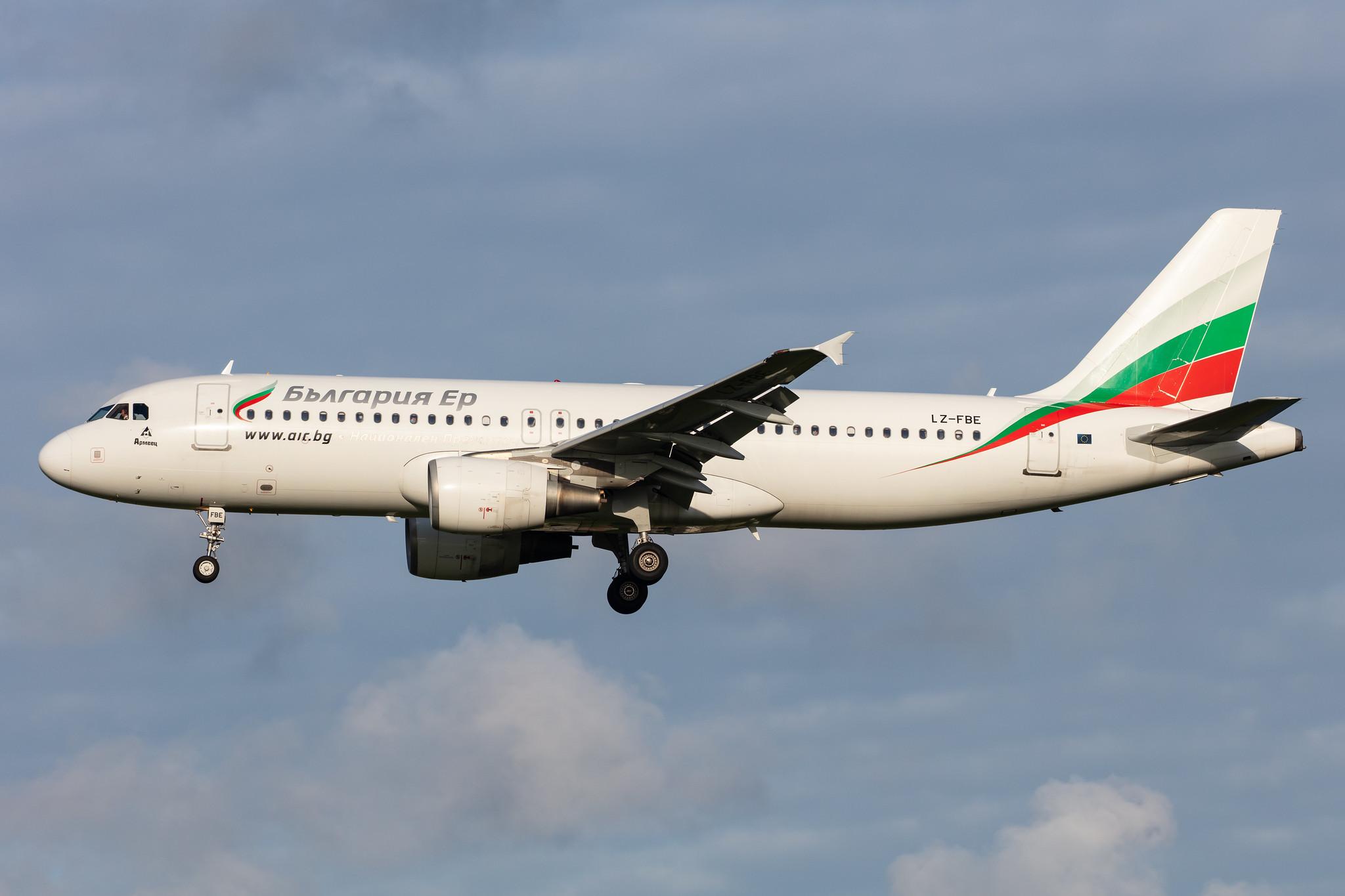 Amsterdam Airport Schiphol: Bulgaria Air (FB / LZB) |  Airbus A320-214 A320 | LZ-FBE | MSN 3780