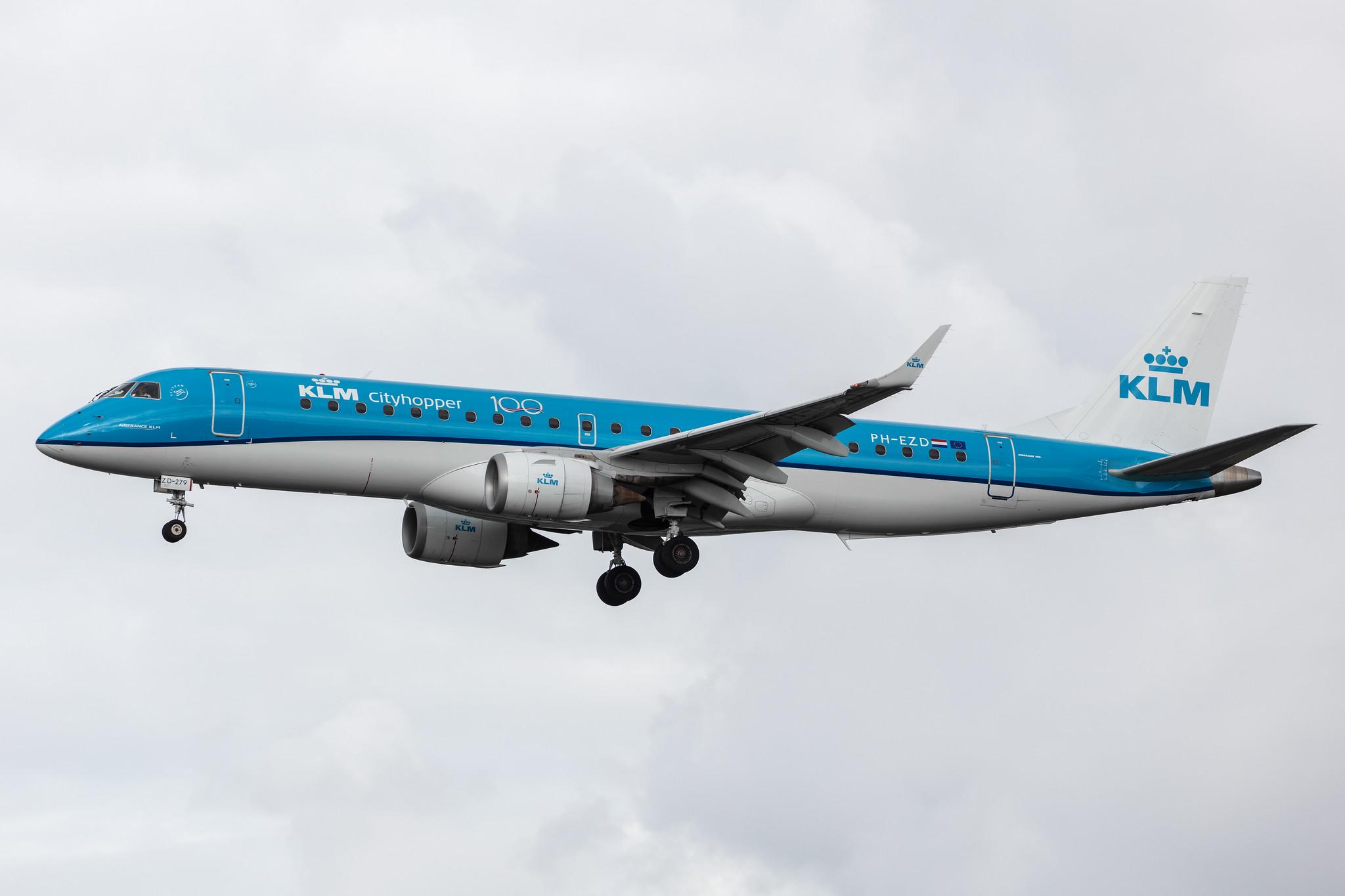 Amsterdam Airport Schiphol: KLM (KL / KLM) | Operator: KLM Cityhopper |  Embraer E190STD E190 | PH-EZD | MSN 19000279