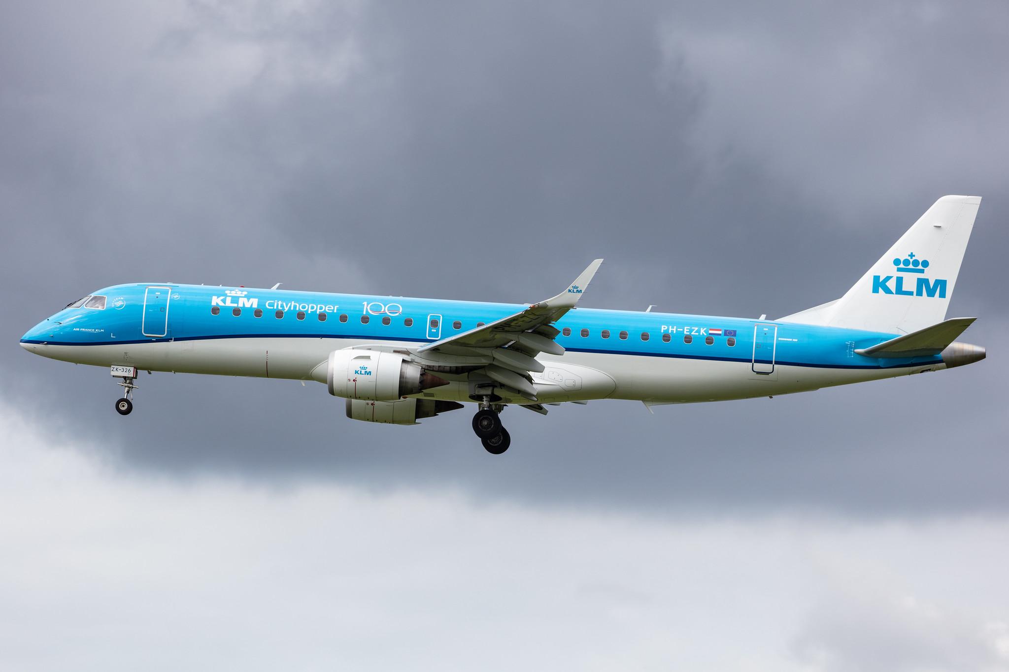Amsterdam Airport Schiphol: KLM (KL / KLM) | Operator: KLM Cityhopper |  Embraer E190STD E190 | PH-EZK | MSN 19000326