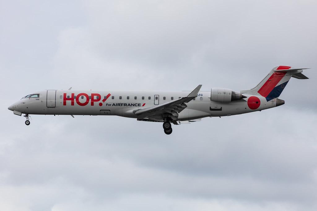 Amsterdam Airport Schiphol: Air France (AF / AFR) | Operator: Air France Hop |  Mitsubishi CRJ-701 CRJ7 | F-GRZG | MSN 10037