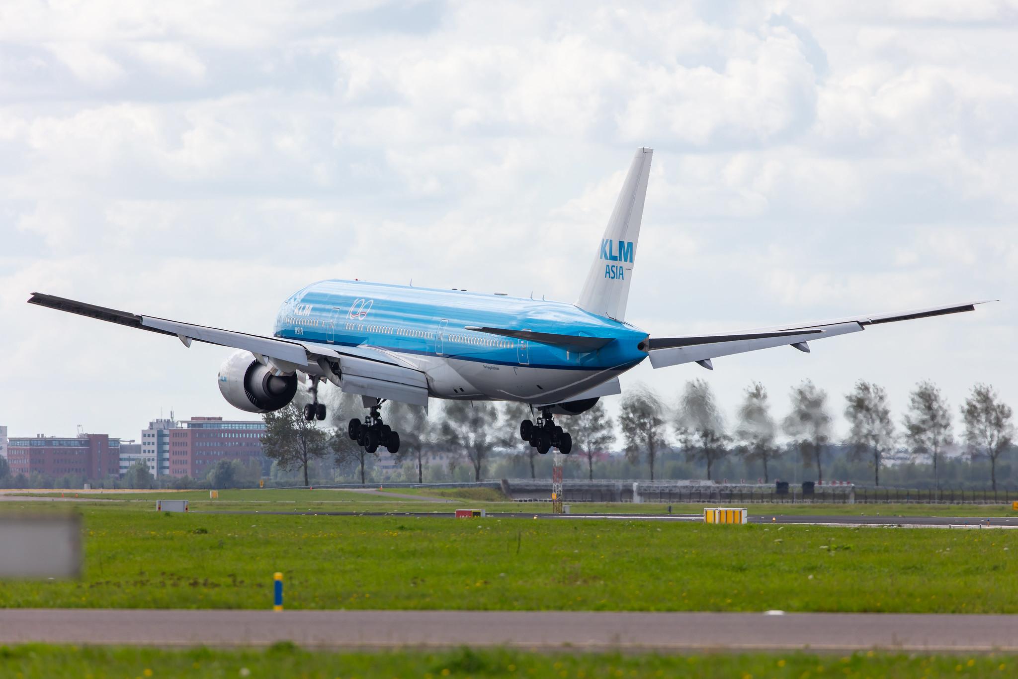 Amsterdam Airport Schiphol: KLM (KL / KLM) |  Boeing 777-206(ER) B772 | PH-BQM | MSN 34712