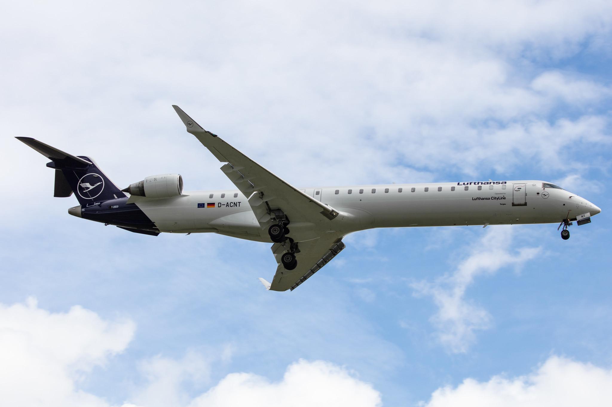 Amsterdam Airport Schiphol: Lufthansa (LH / DLH) | Operator: Lufthansa CityLine |  Mitsubishi CRJ-900LR CRJ9 | D-ACNT | MSN 15264