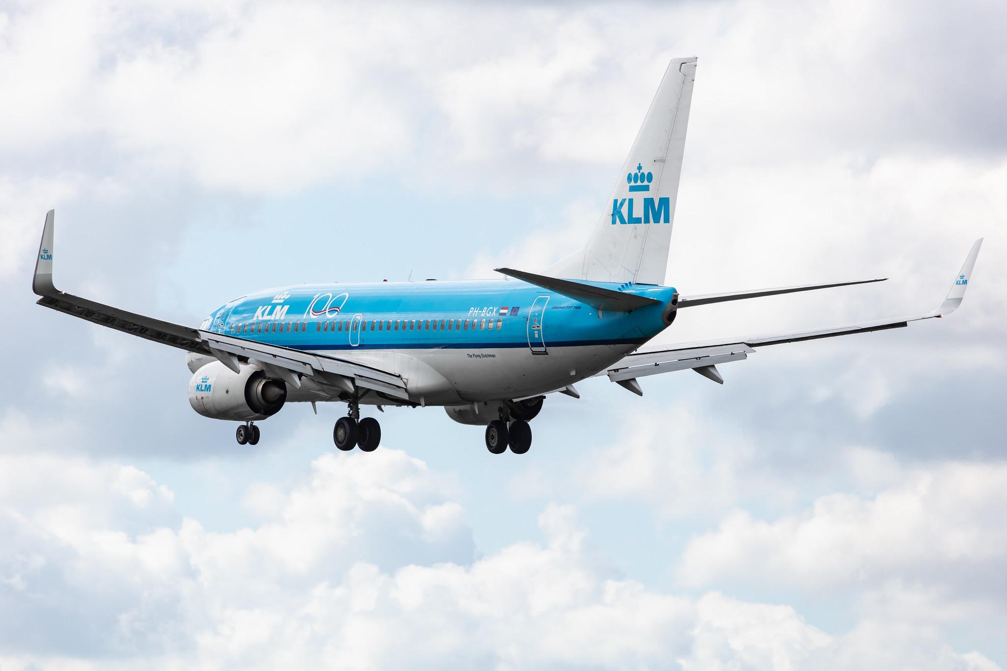 Amsterdam Airport Schiphol: KLM (KL / KLM) |  Boeing 737-7K2 B737 | PH-BGX | MSN 38635