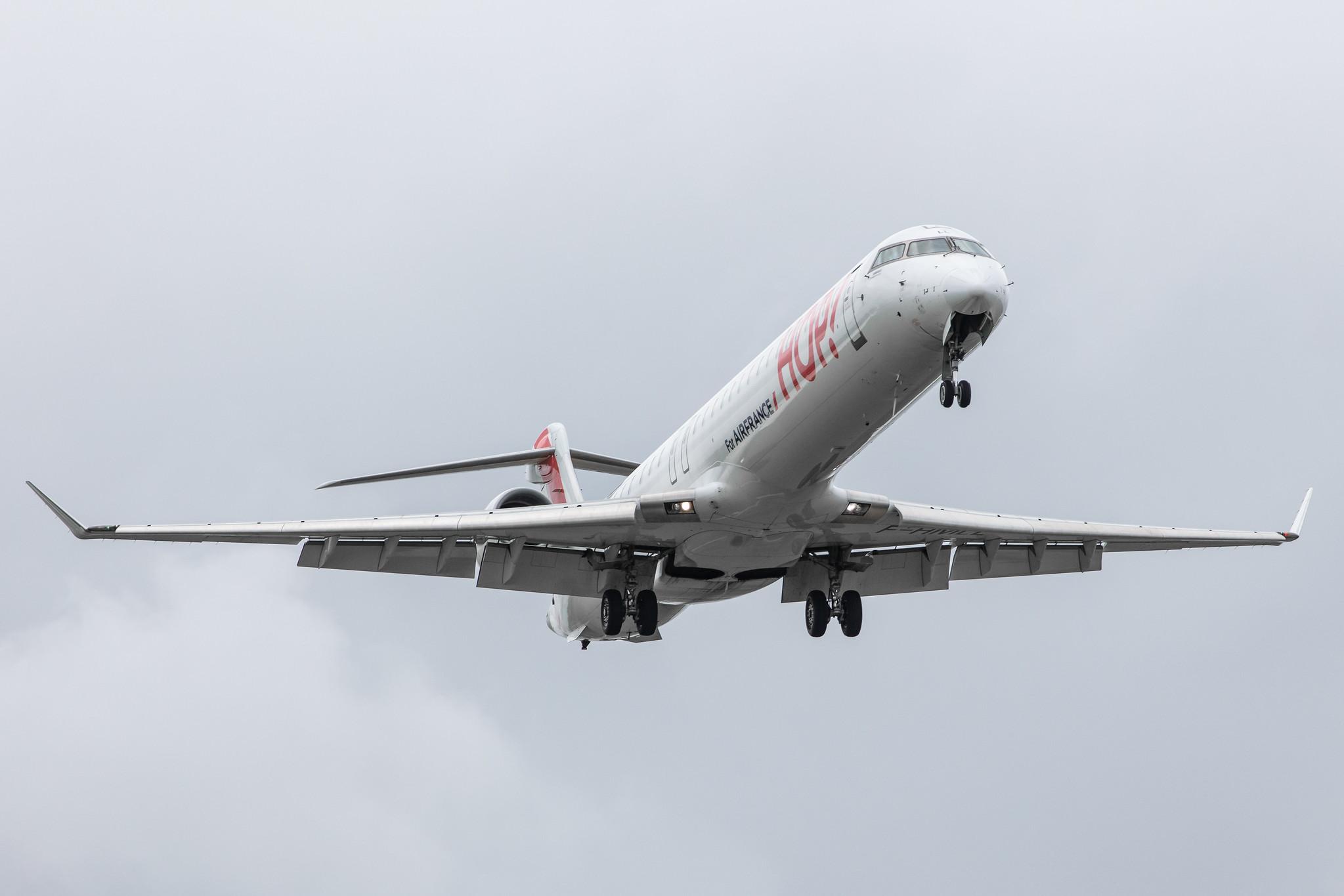 Amsterdam Airport Schiphol: Air France (AF / AFR) | Operator: Air France Hop |  Mitsubishi CRJ-1000EL CRJX | F-HMLL | MSN 19017