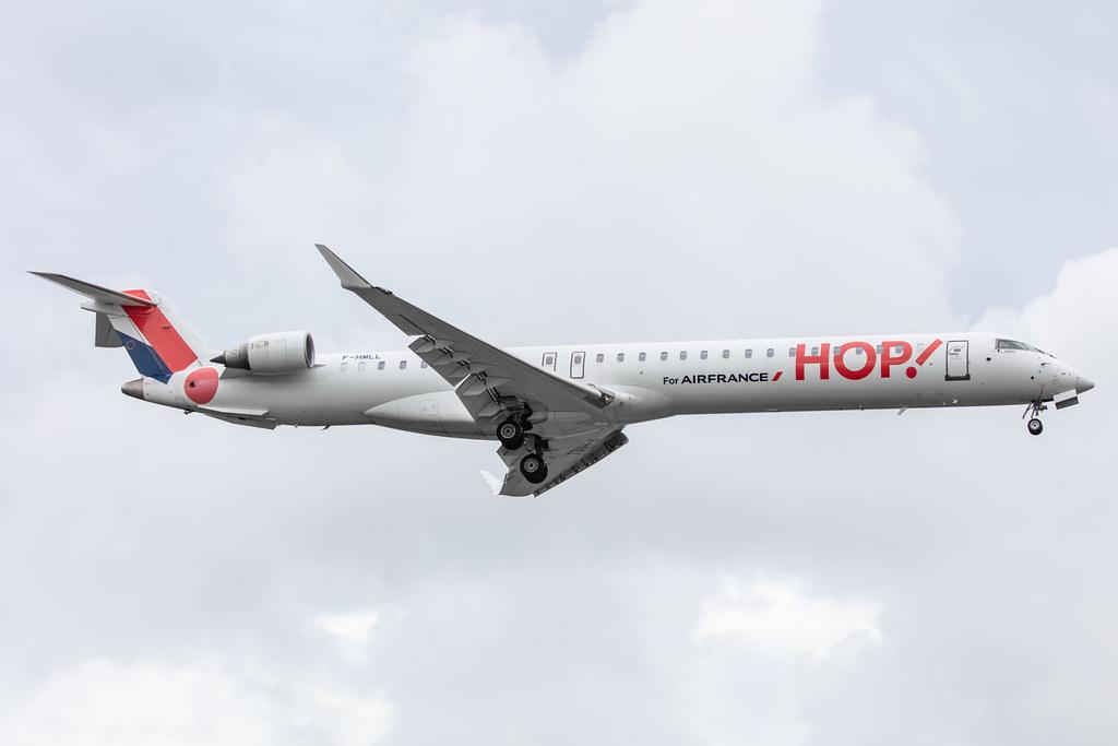 Amsterdam Airport Schiphol: Air France (AF / AFR) | Operator: Air France Hop |  Mitsubishi CRJ-1000EL CRJX | F-HMLL | MSN 19017