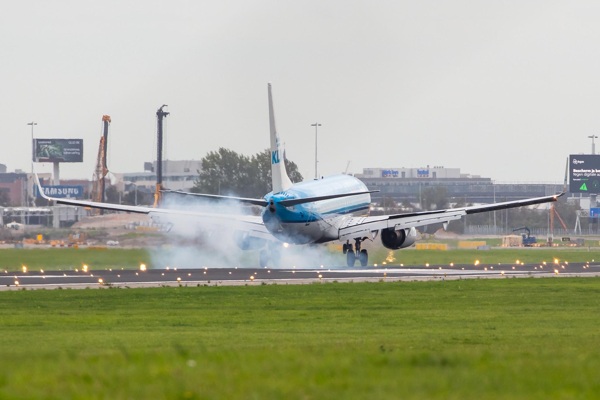 Amsterdam Airport Schiphol: KLM (KL / KLM) |  Boeing 737-8K2 B738 | PH-BXY | MSN 30372
