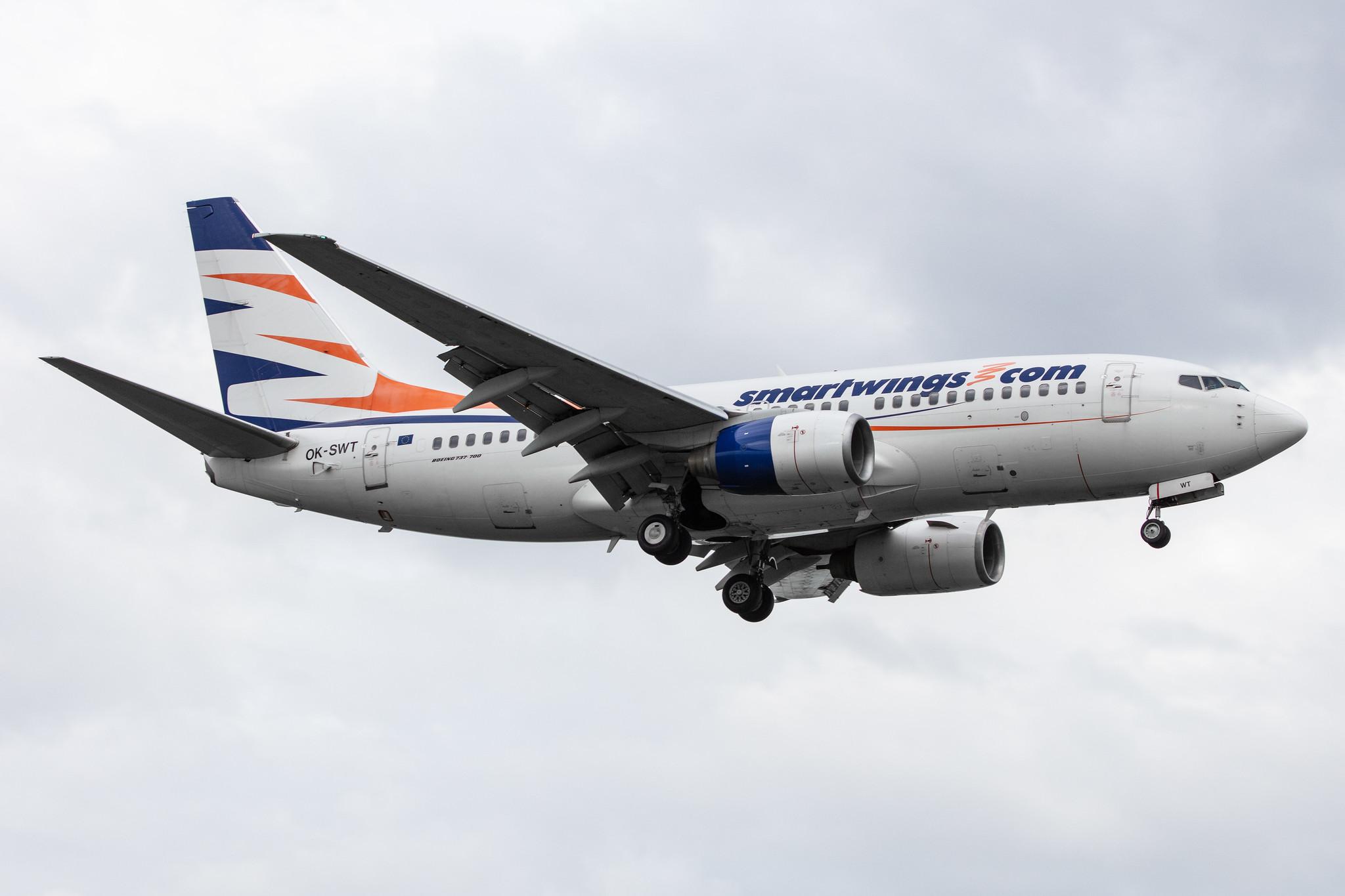 Amsterdam Airport Schiphol: Smartwings (QS / TVS) |  Boeing 737-7Q8 B737 | OK-SWT | MSN 29346