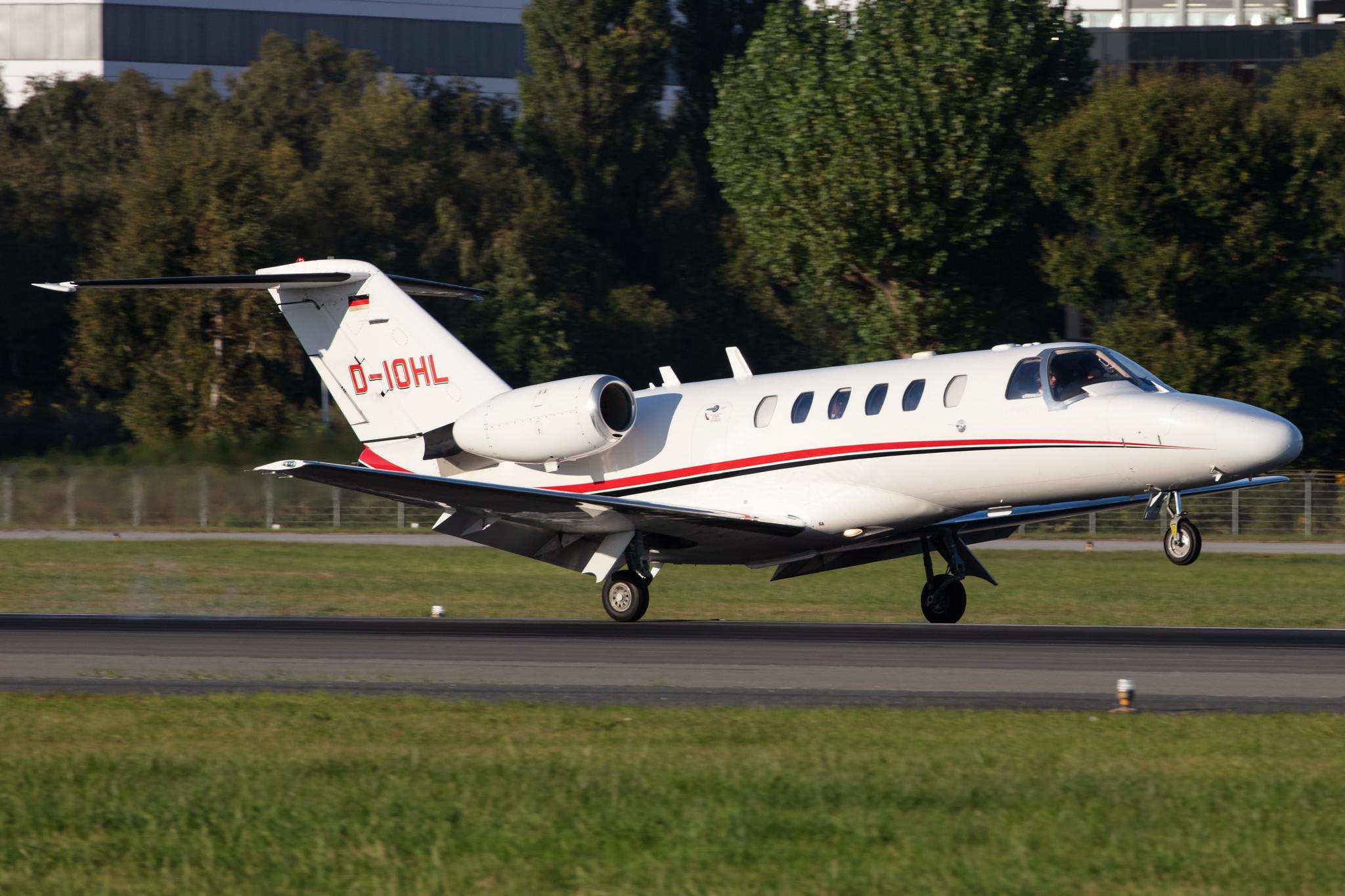 Hamburg Airport: Private owner |  Cessna 525A CitationJet CJ2 C25A | D-IOHL | MSN 525A-0233