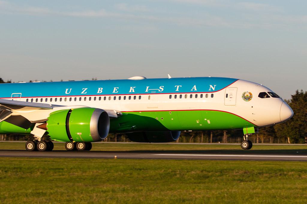Hamburg Airport: Uzbekistan Airways (HY / UZB) |  Livery: Government |  Boeing 787-8 Dreamliner B788 | UK001 | MSN 64435