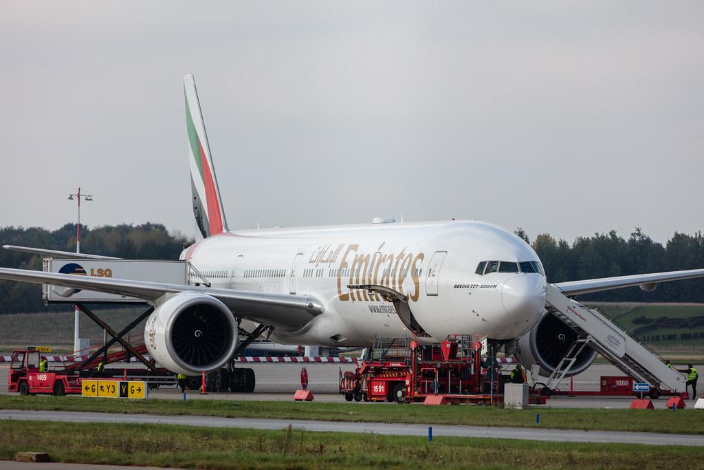 Hamburg Airport: Emirates (EK / UAE) |  Boeing 777-31H(ER) B77W | A6-EGG | MSN 41070