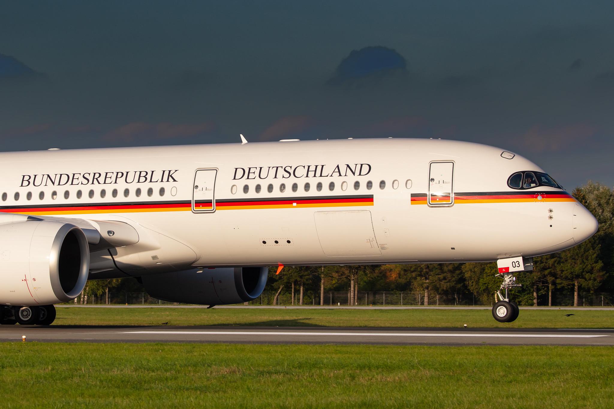 Hamburg Airport: German Air Force (/ GAF) |  Airbus A350-941 A359 | D-AGAF (10+03) | MSN 416