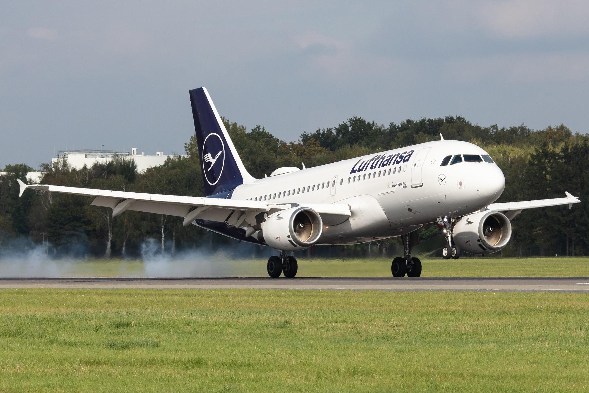 Hamburg Airport: Lufthansa (LH / DLH) |  Airbus A319-114 A319 | D-AILH | MSN 0641