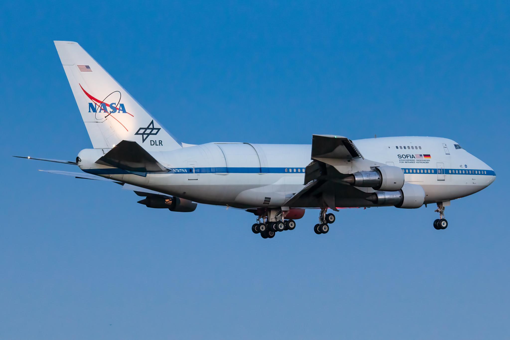 Hamburg Airport: NASA |  Boeing 747SP-21 B74S | N747NA | MSN 21441
