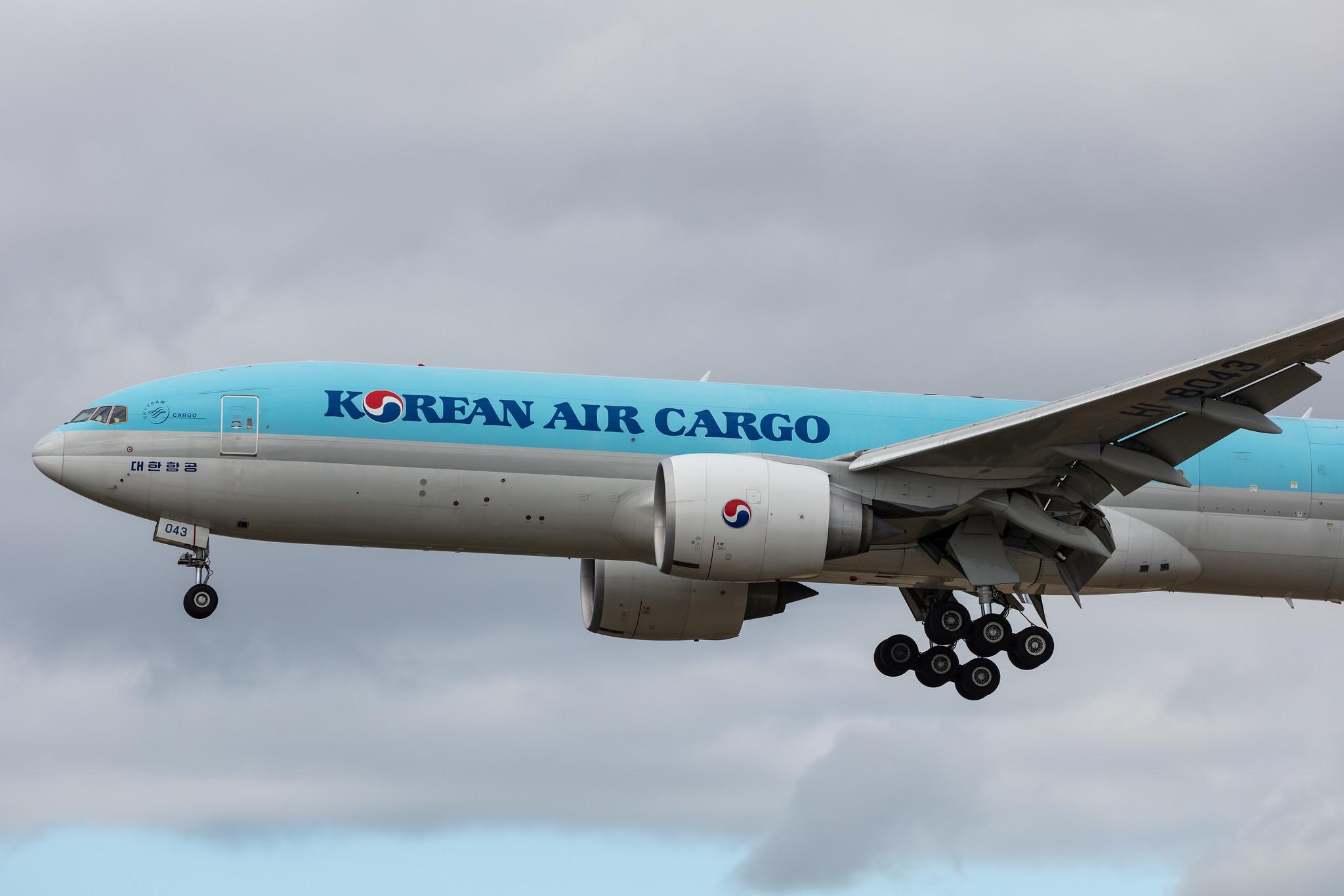 Frankfurt Airport: Korean Air Cargo (KE / KAL) | Operator: Korean Air |  Boeing 777-FB4 B77L | HL8043 | MSN 62693