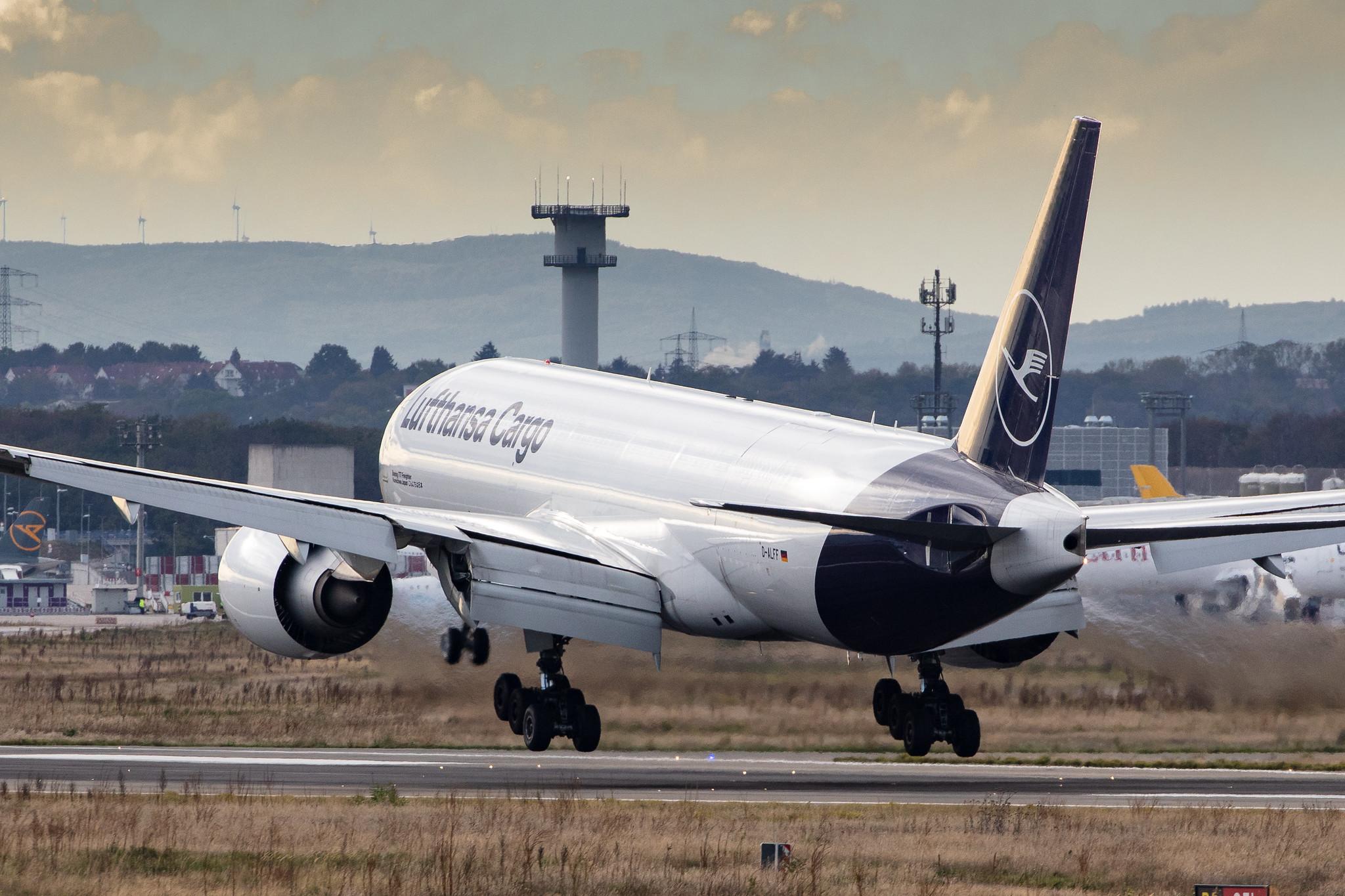 Frankfurt Airport: Lufthansa Cargo (/ GEC) |  Boeing 777-FBT B77L | D-ALFF | MSN 66089