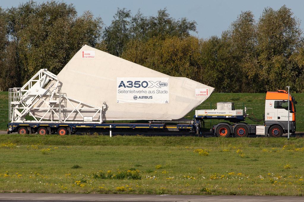 Hamburg Finkenwerder: A350 XWB Seitenleitwerke aus Stade |