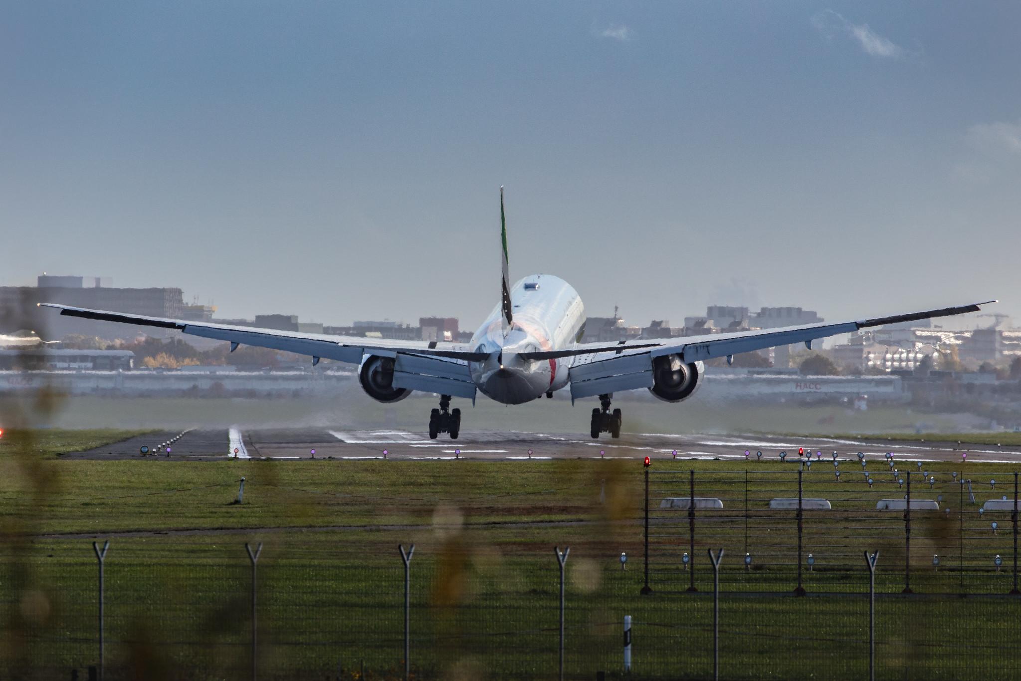 Hamburg Airport: Emirates (EK / UAE) |  Boeing 777-31H(ER) B77W | A6-EPY | MSN 42344