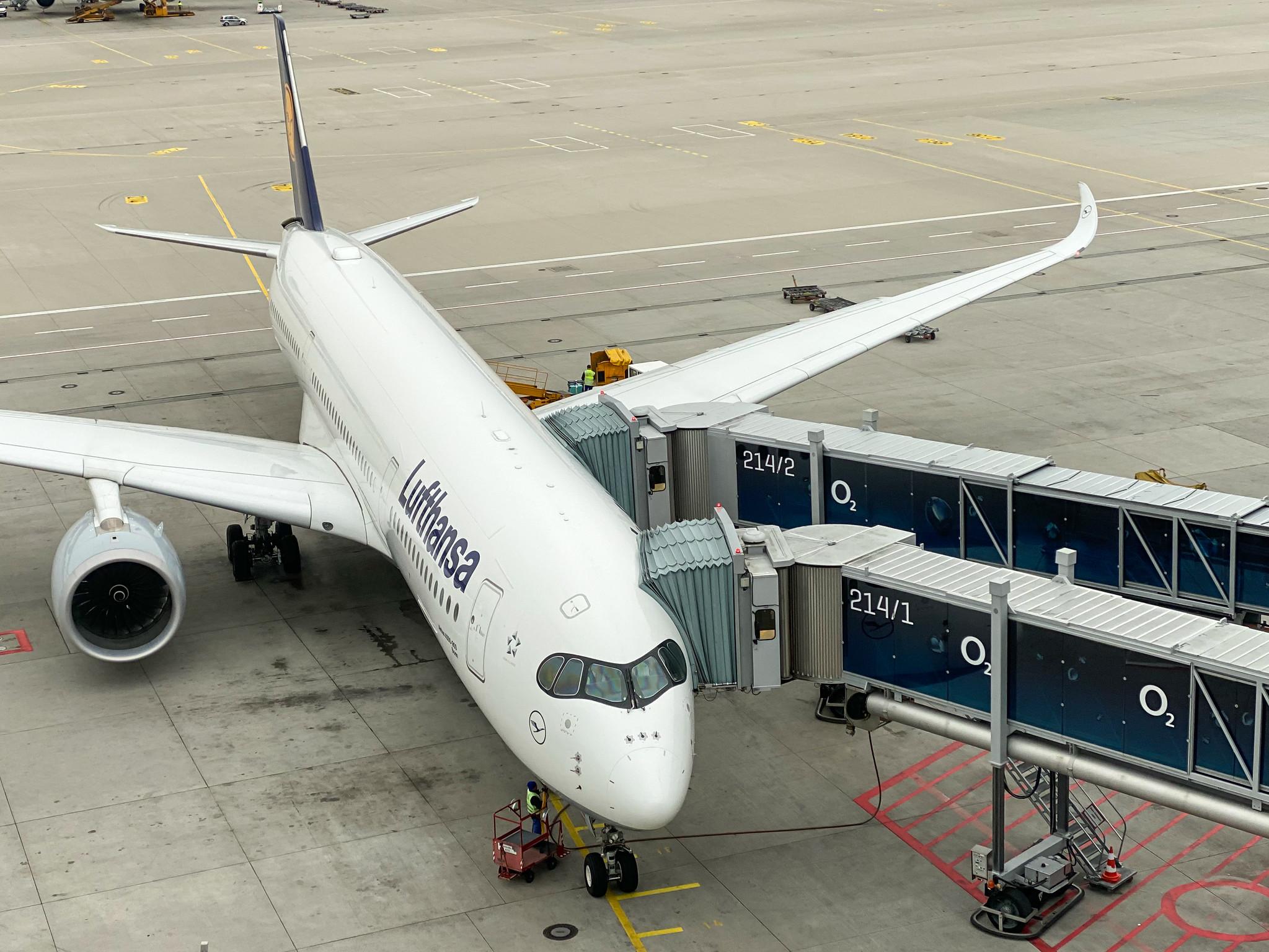 Munich Airport: Lufthansa (LH / DLH) |  Airbus A350-941 A359 | D-AIXD | MSN 127