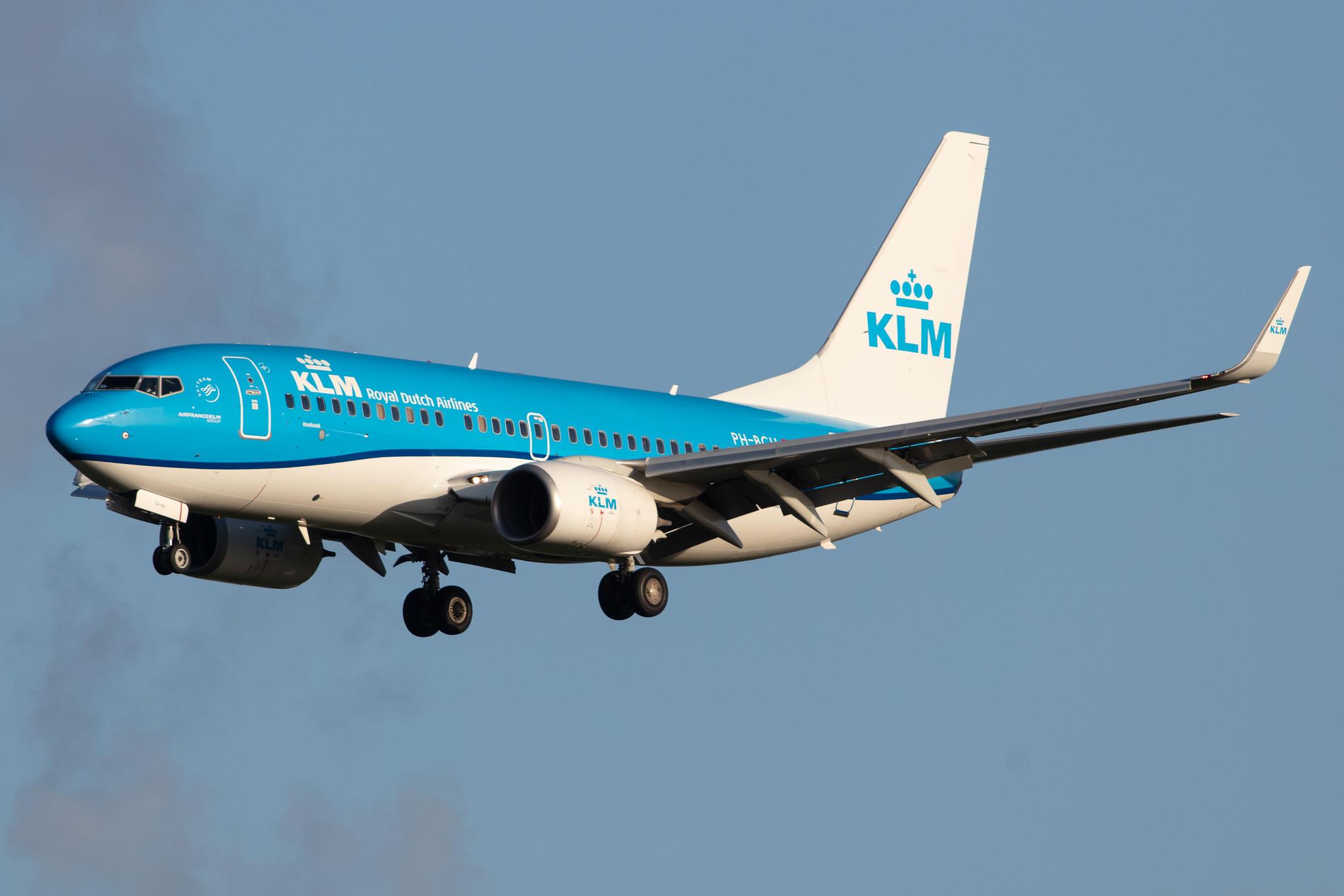 Amsterdam Airport Schiphol: KLM (KL / KLM) |  Boeing 737-7K2 B737 | PH-BGU | MSN 39257