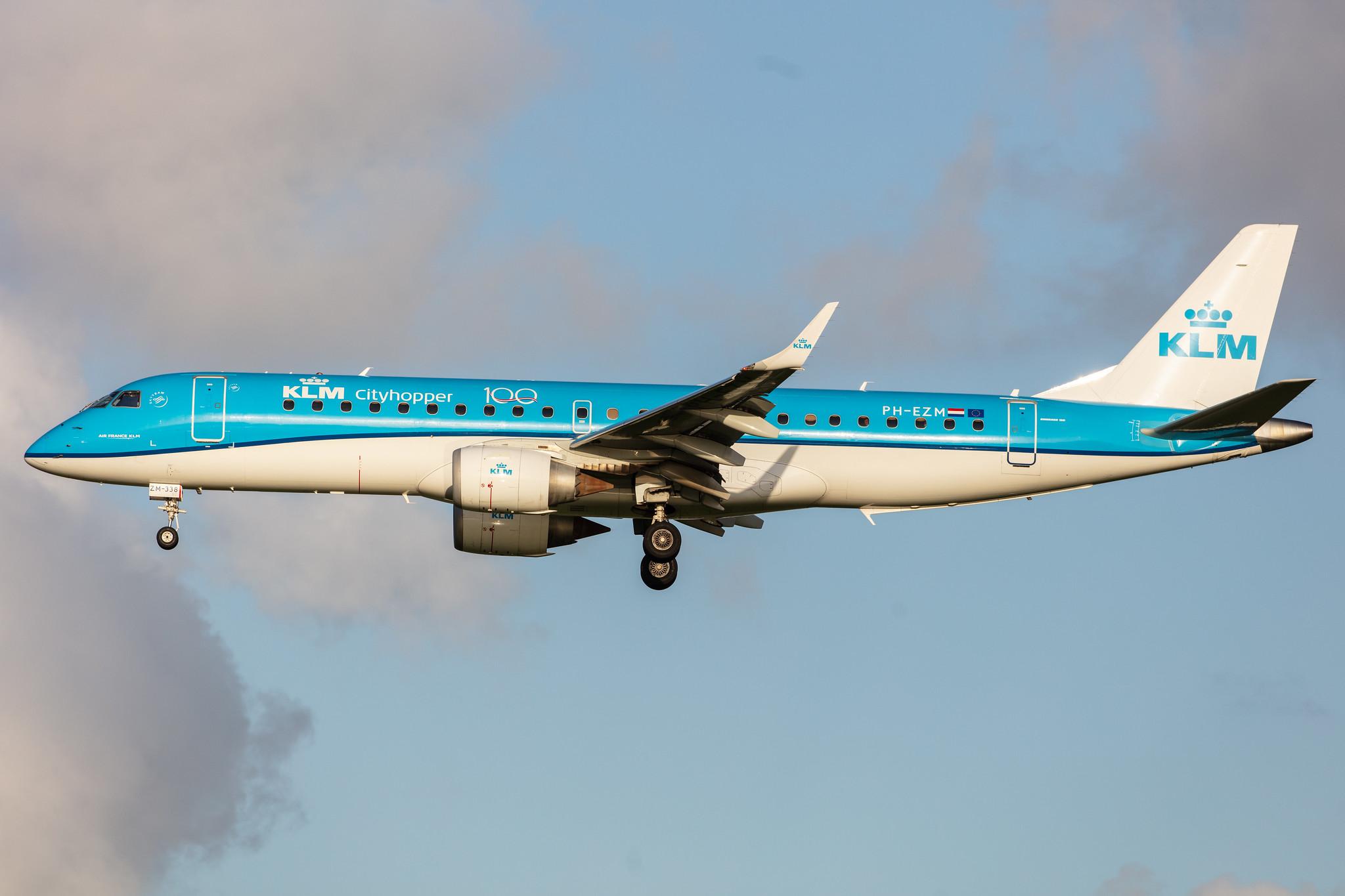 Amsterdam Airport Schiphol: KLM (KL / KLM) | Operator: KLM Cityhopper |  Embraer E190STD E190 | PH-EZM | MSN 19000338