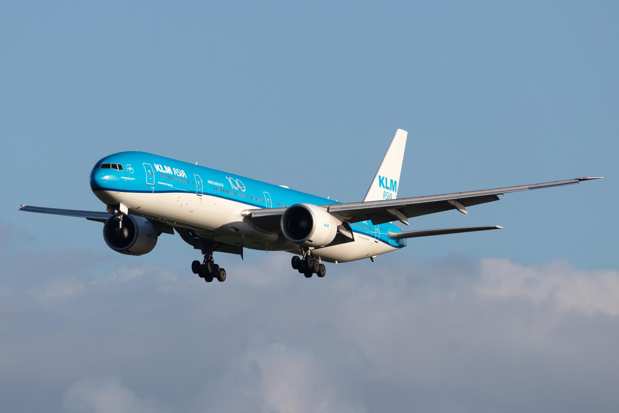 Amsterdam Airport Schiphol: KLM (KL / KLM) |  Boeing 777-306(ER) B77W | PH-BVC | MSN 37582