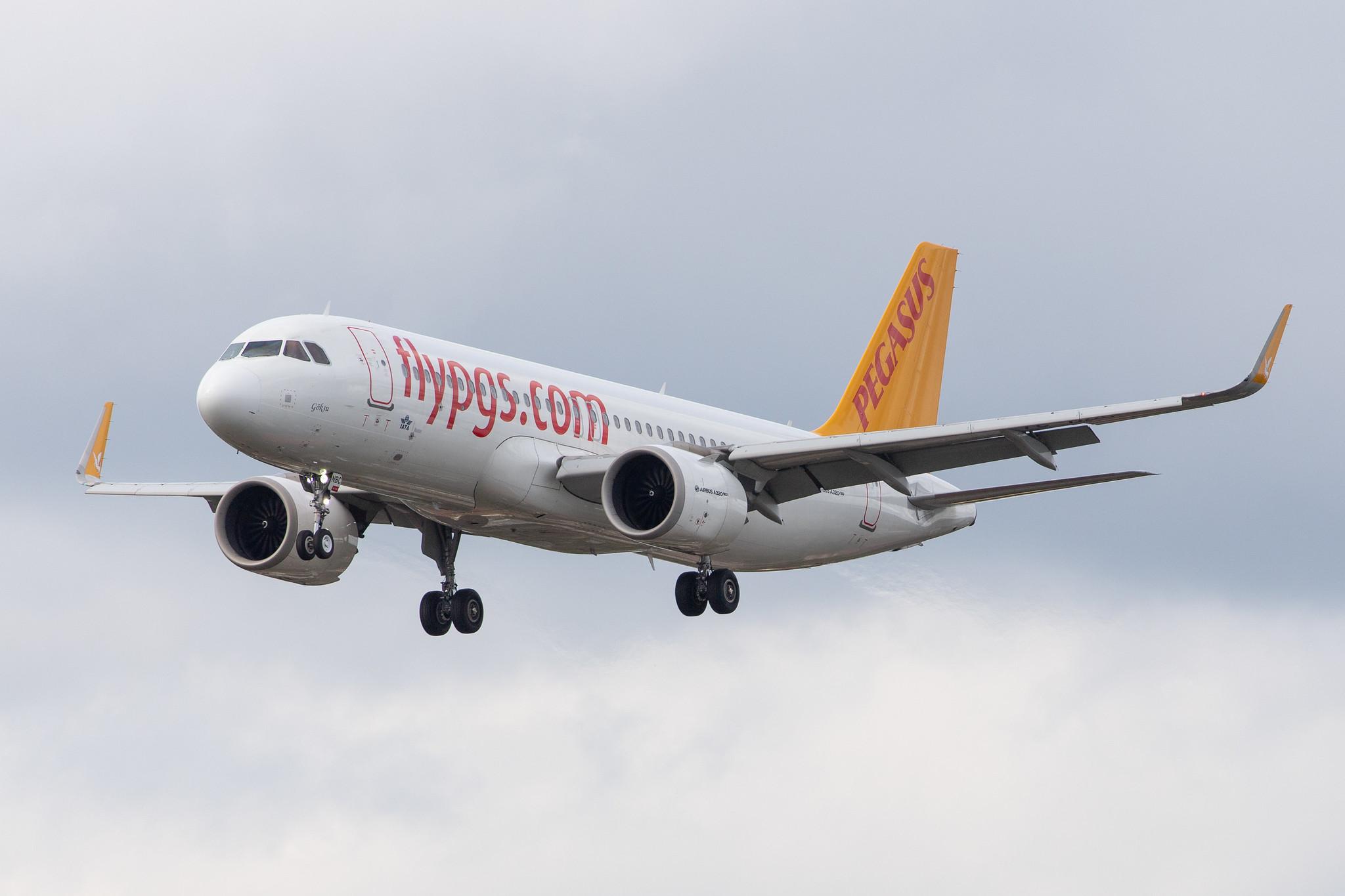 Hamburg Airport: Pegasus (PC / PGT) | Operator: Pegasus Airlines |  Airbus A320-251N A20N | TC-NBC | MSN 7185