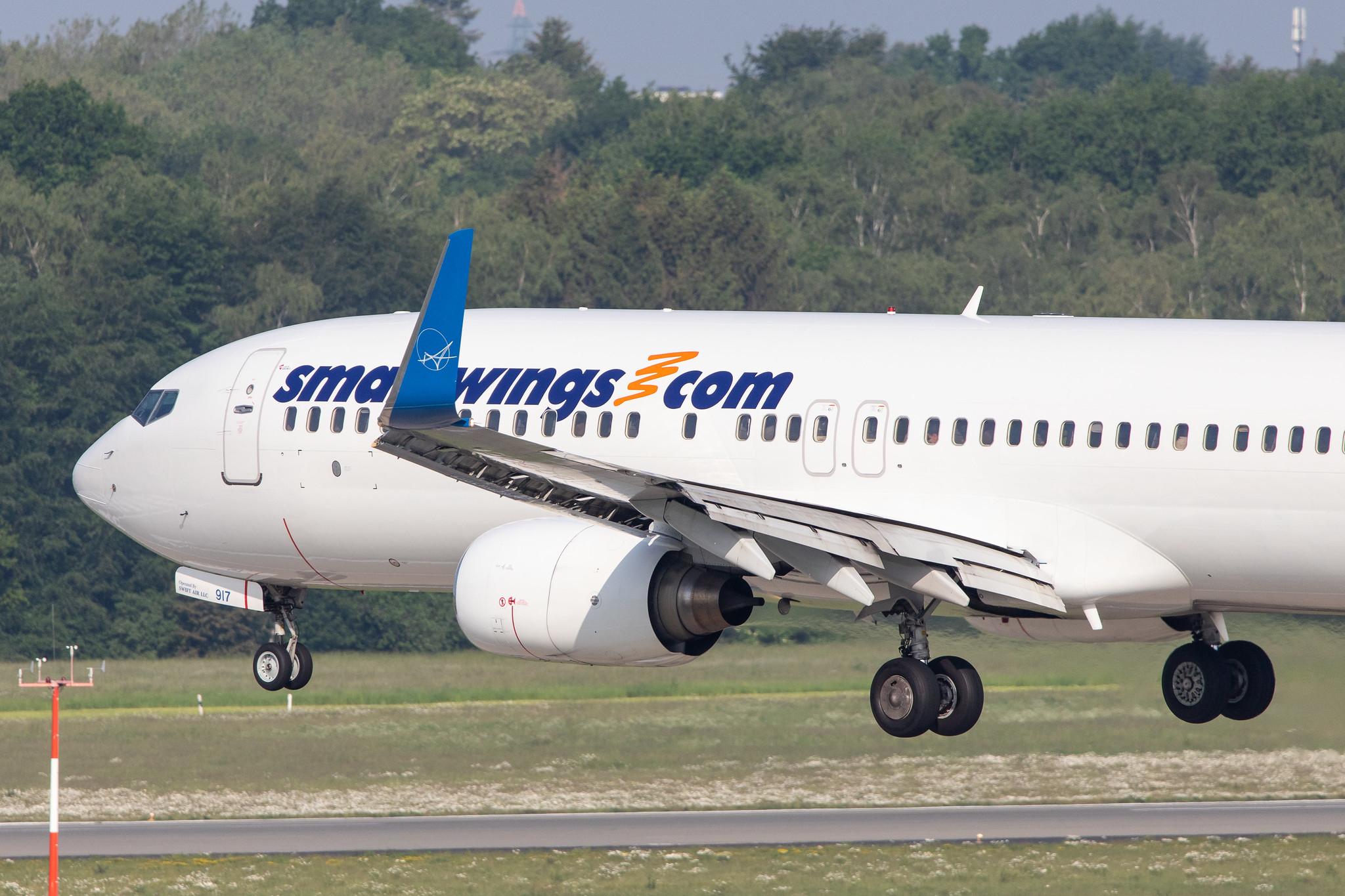 Hamburg Airport: Smartwings (QS / TVS) | Operator: Swift Air |  Boeing 737-86J B738 | N917XA | MSN 32917
