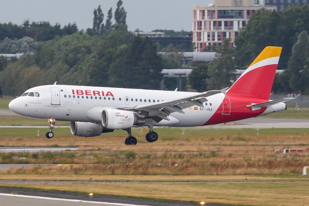 Hamburg Airport: Iberia (IB / IBE) |  Airbus A319-111 A319 | EC-JXJ | MSN 2889