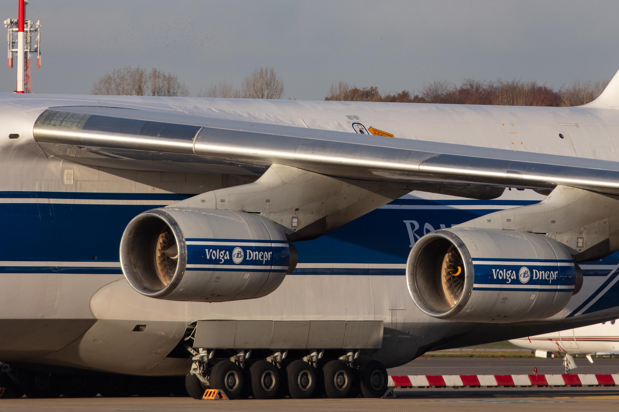 Hamburg Airport: Volga-Dnepr Airlines (VI / VDA) |  Antonov An-124 A124 | RA-82078 | MSN 9773054559153