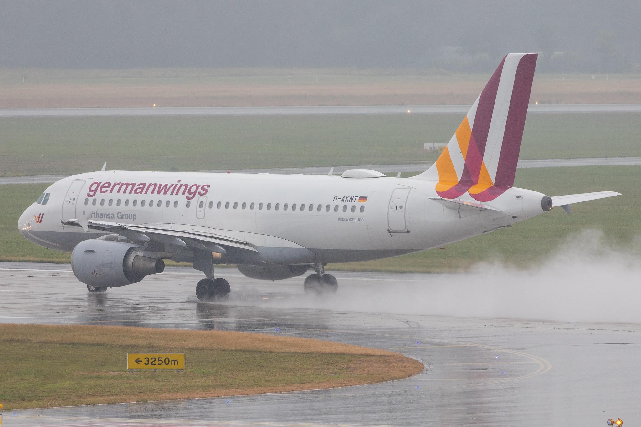 Hamburg Airport: Eurowings (EW / EWG) | Operator: Germanwings |  Airbus A319-112 A319 | D-AKNT | MSN 2607