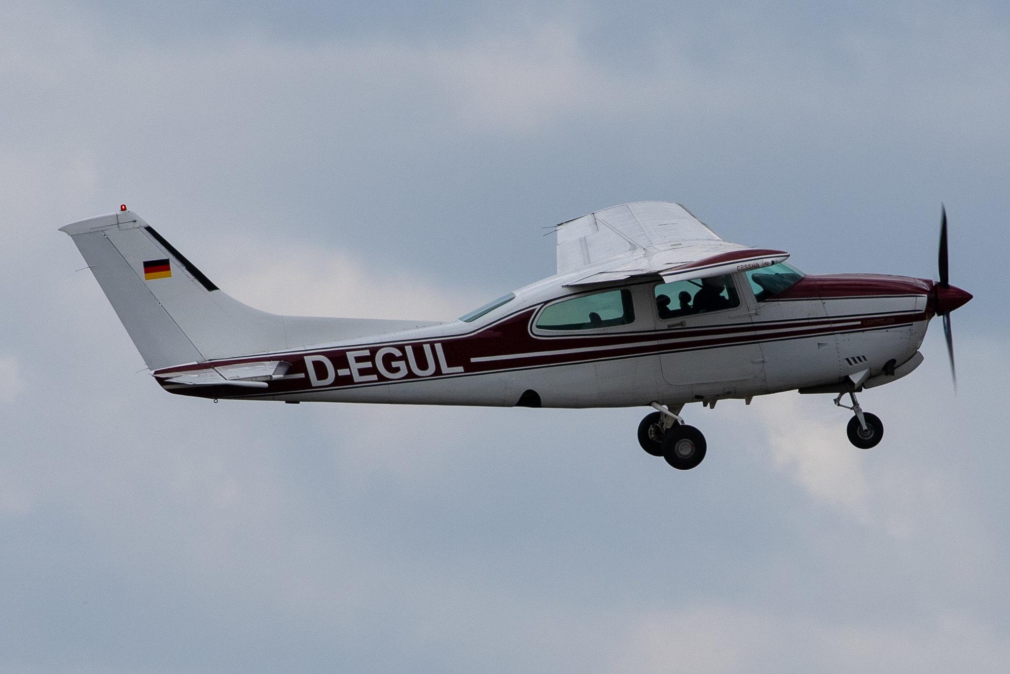 Hamburg Airport: Private Owner |  Cessna T210N Turbo Centurion II C210 | D-EGUL | MSN 21063924